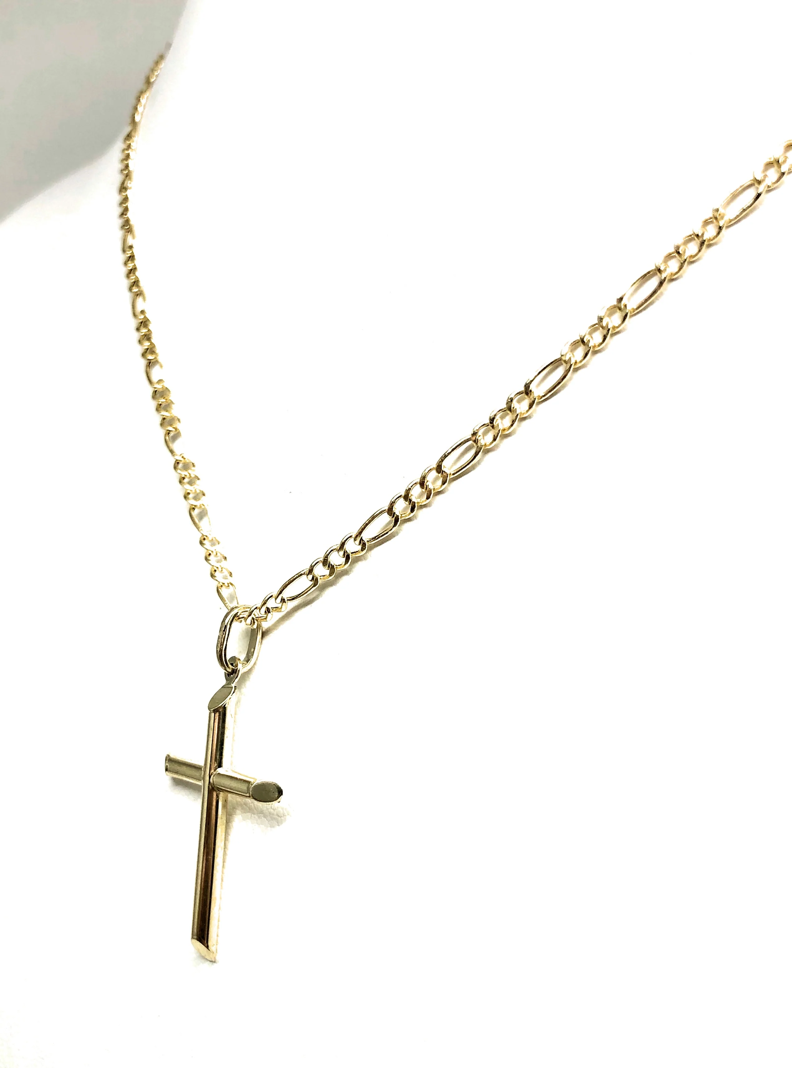 10k Solid Gold Yellow Classic Tube Cross Pendant Necklace (SM) - Image 4