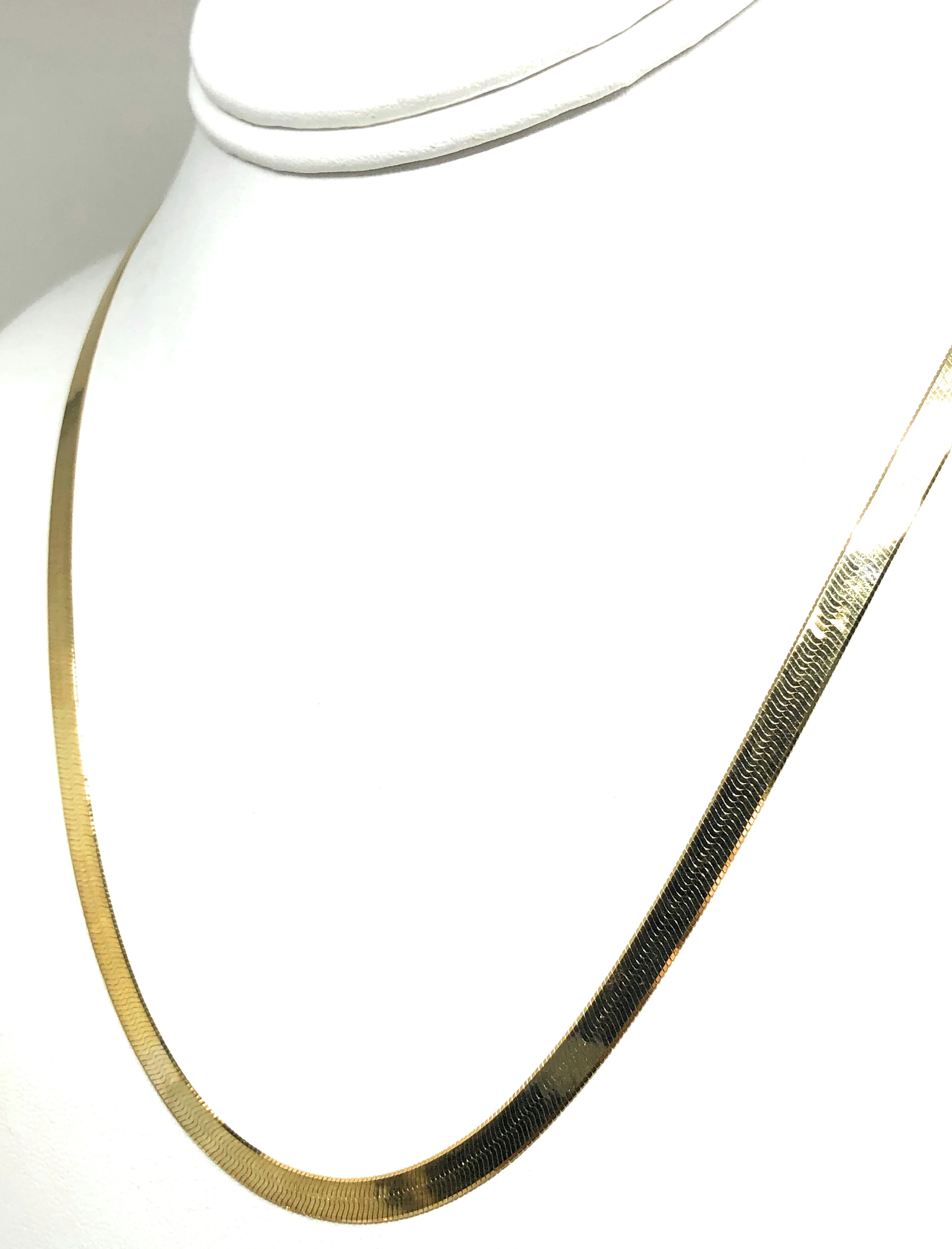 10k Solid Gold Herringbone Classic Chain 16-24 inch 3-4.5mm - Image 6