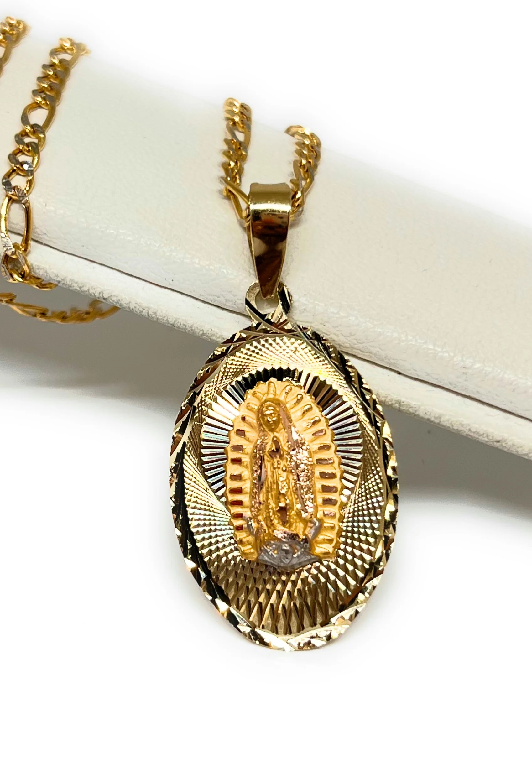 10k Solid Gold Yellow Gold Jesus Sagrado Corazon & Virrgin Mary Double Sided Pendant Necklace (MADE IN MX) - Image 4