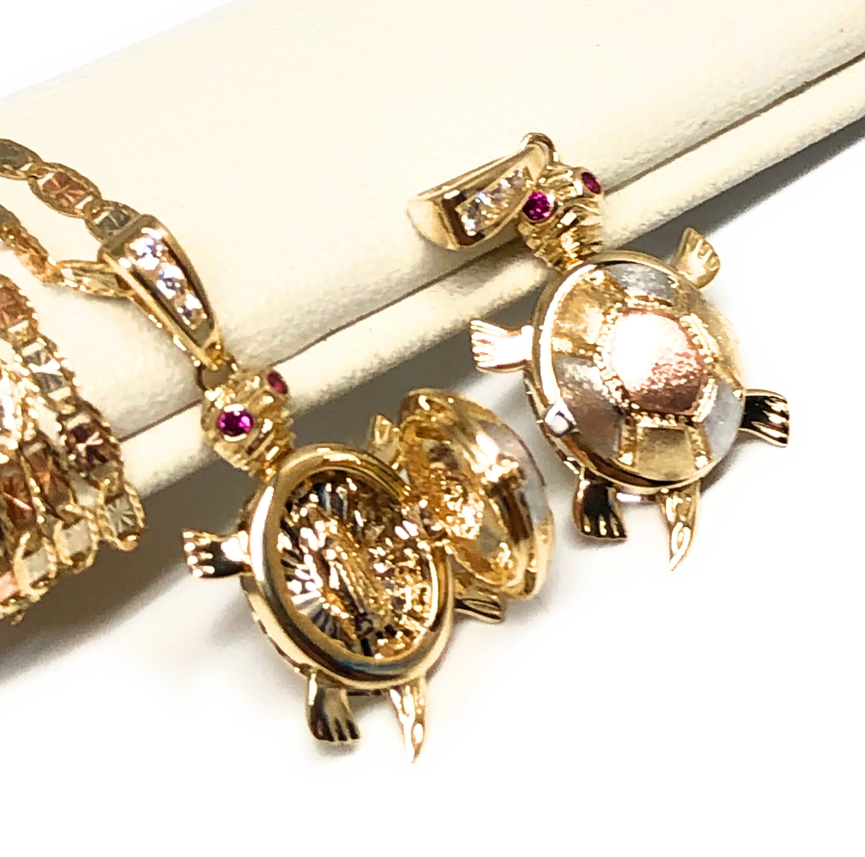 10k Solid Gold Tri-Color Turtle Virrgin Mary Pendant Necklace (Shell Opens) (FC) - Image 7