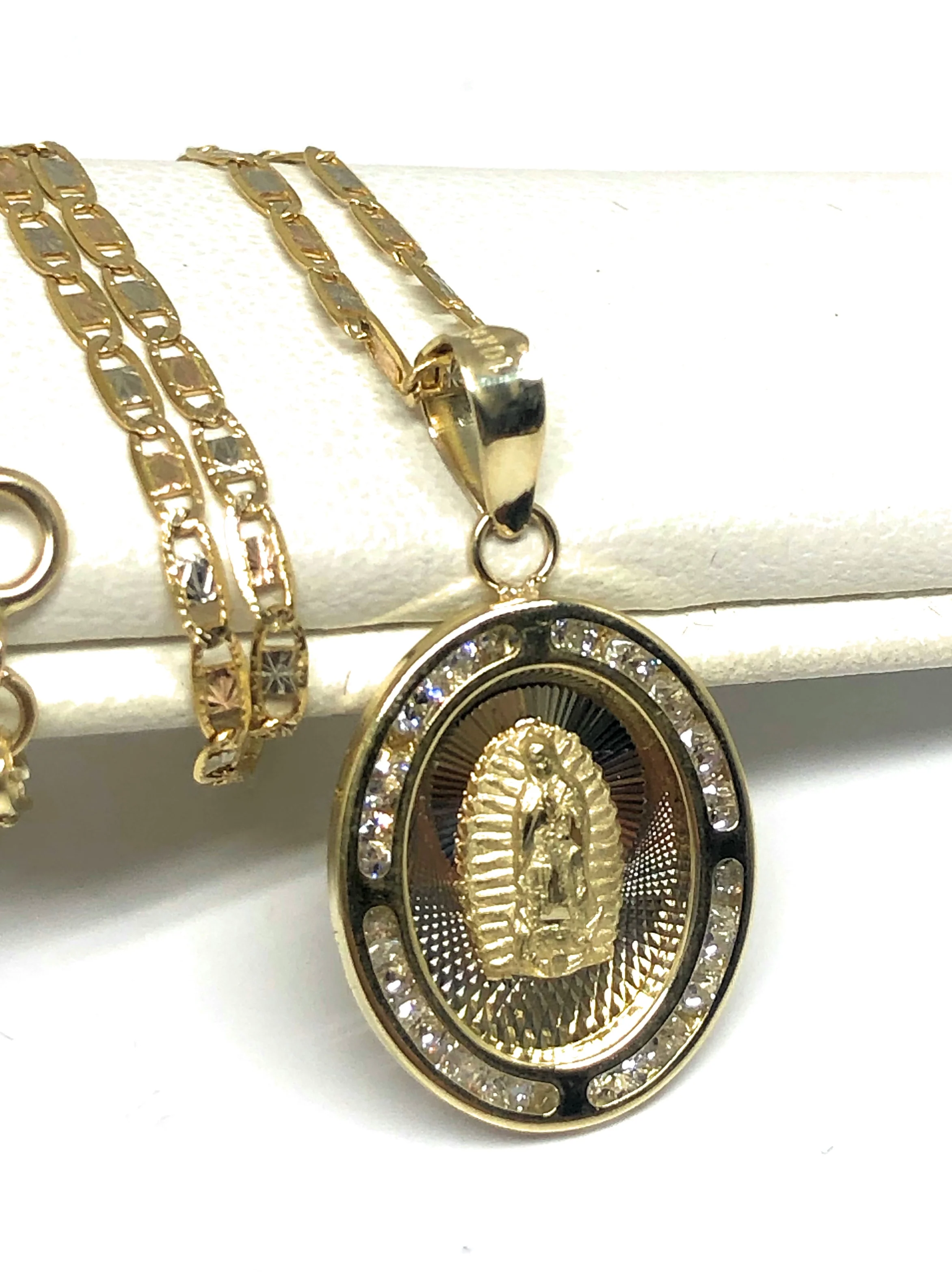 10k Solid Gold Tri-Color Virrgin Mary CZ Oval Pendant Necklace Virrgen Gaudalupe (MED) - Image 3