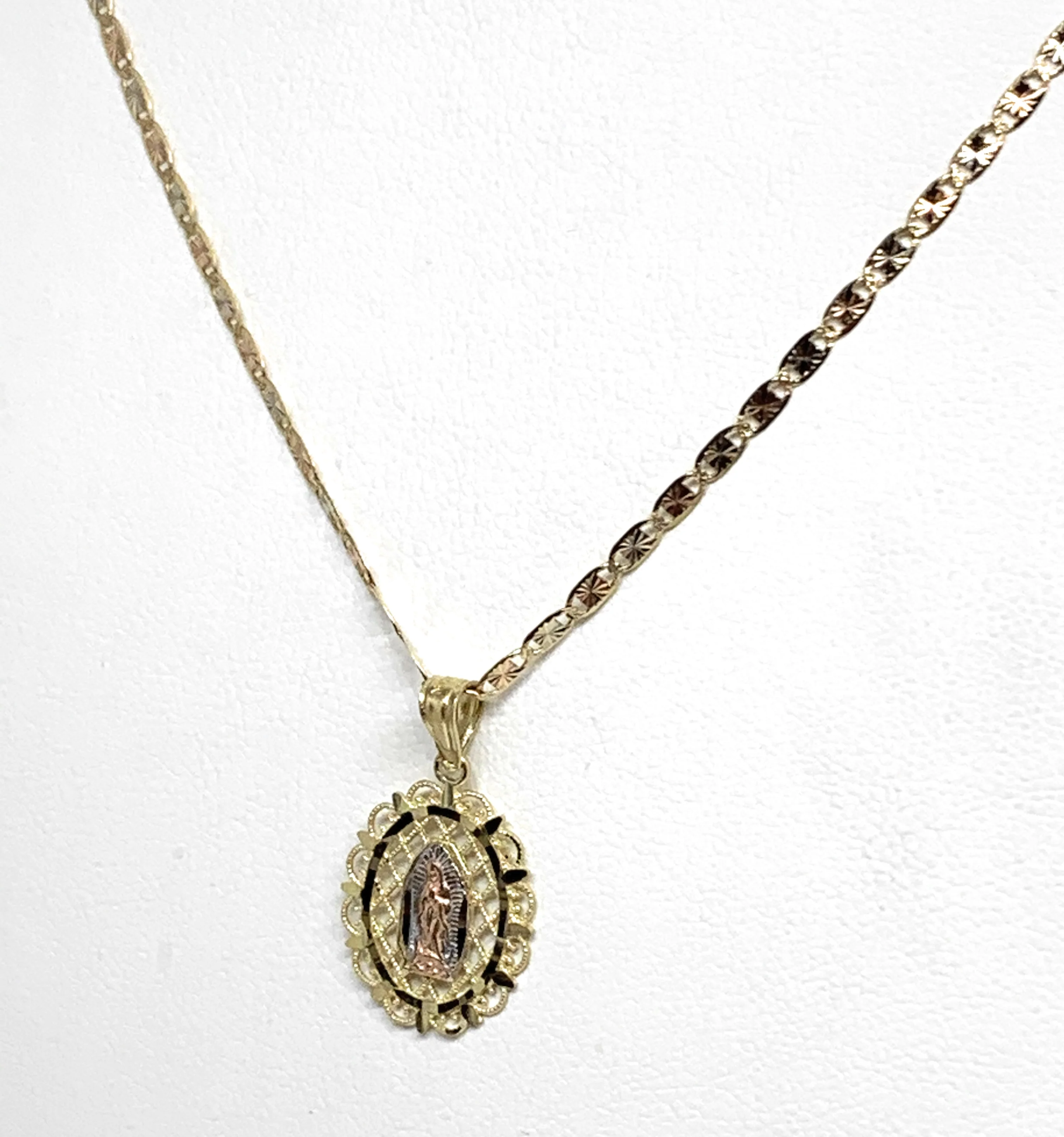 10k Solid Gold Tri-Color Virrgin Mary Elegant Pendant Necklace Virrgen Gaudalupe Valentina Chain - Image 5