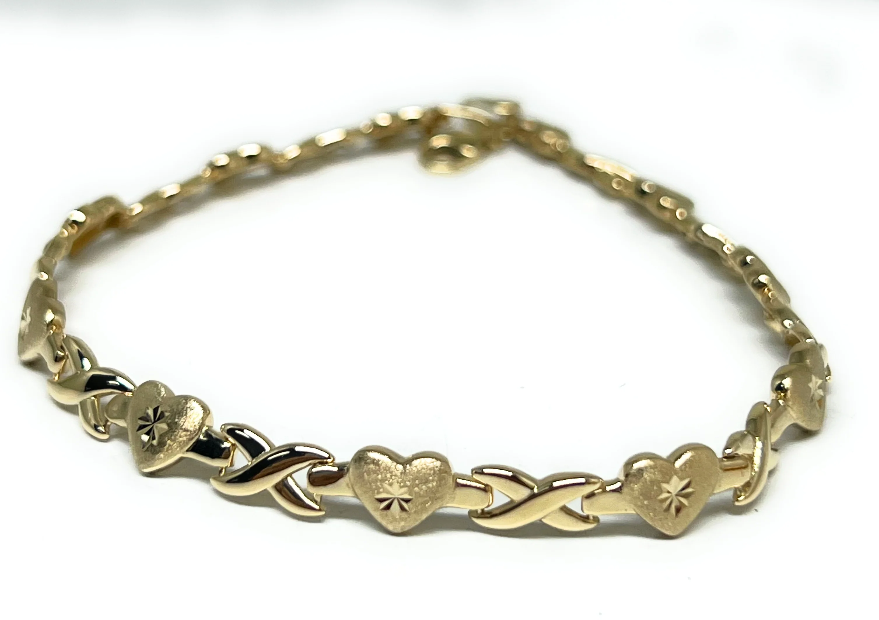 10k Solid Gold XOXO HUGS & KISSES HEARTS Brracelet 7-8 inch (SEMI-HOLLOW STYLE) - Image 6