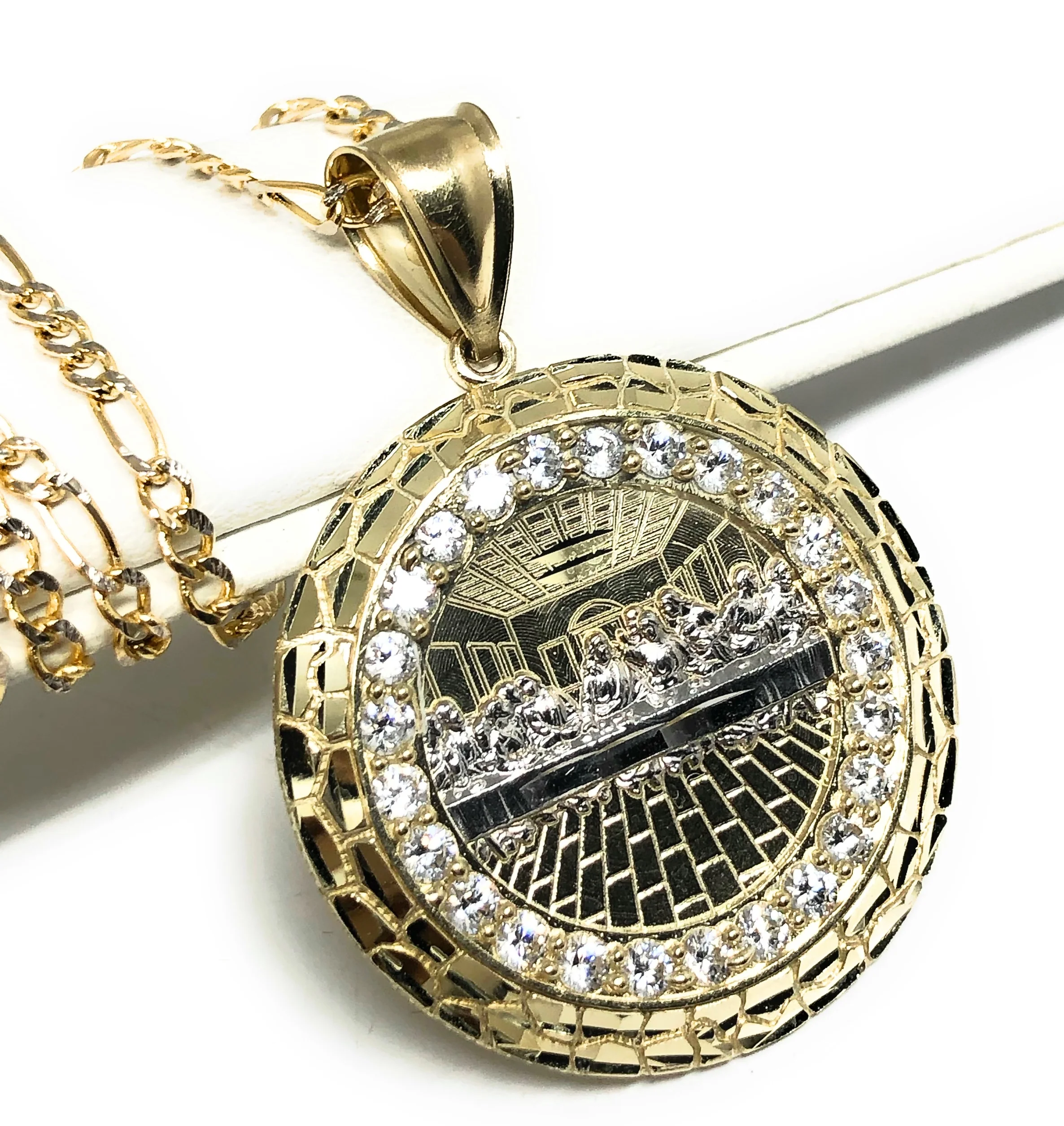 10k Solid Gold Yellow 2-Tone Jesus Last Supper CZ Pendant Necklace - Image 3