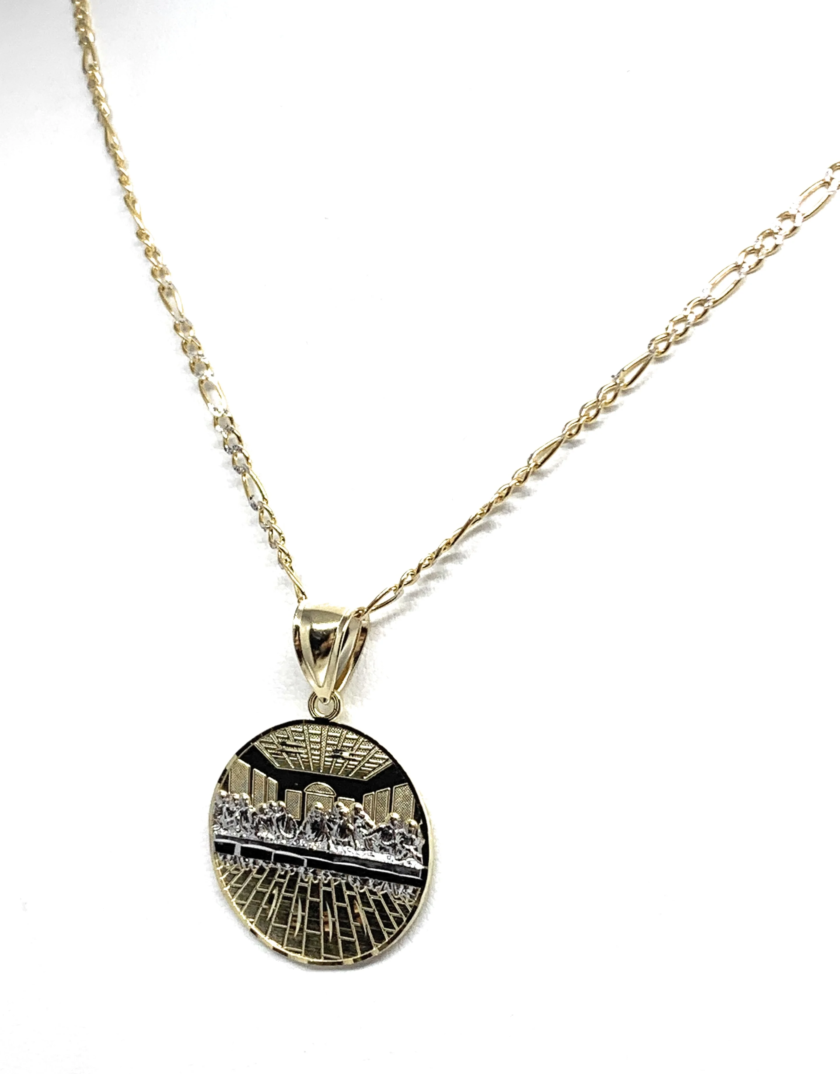 10k Solid Gold Yellow 2-Tone Jesus Last Supper Round Pendant Necklace - Image 6