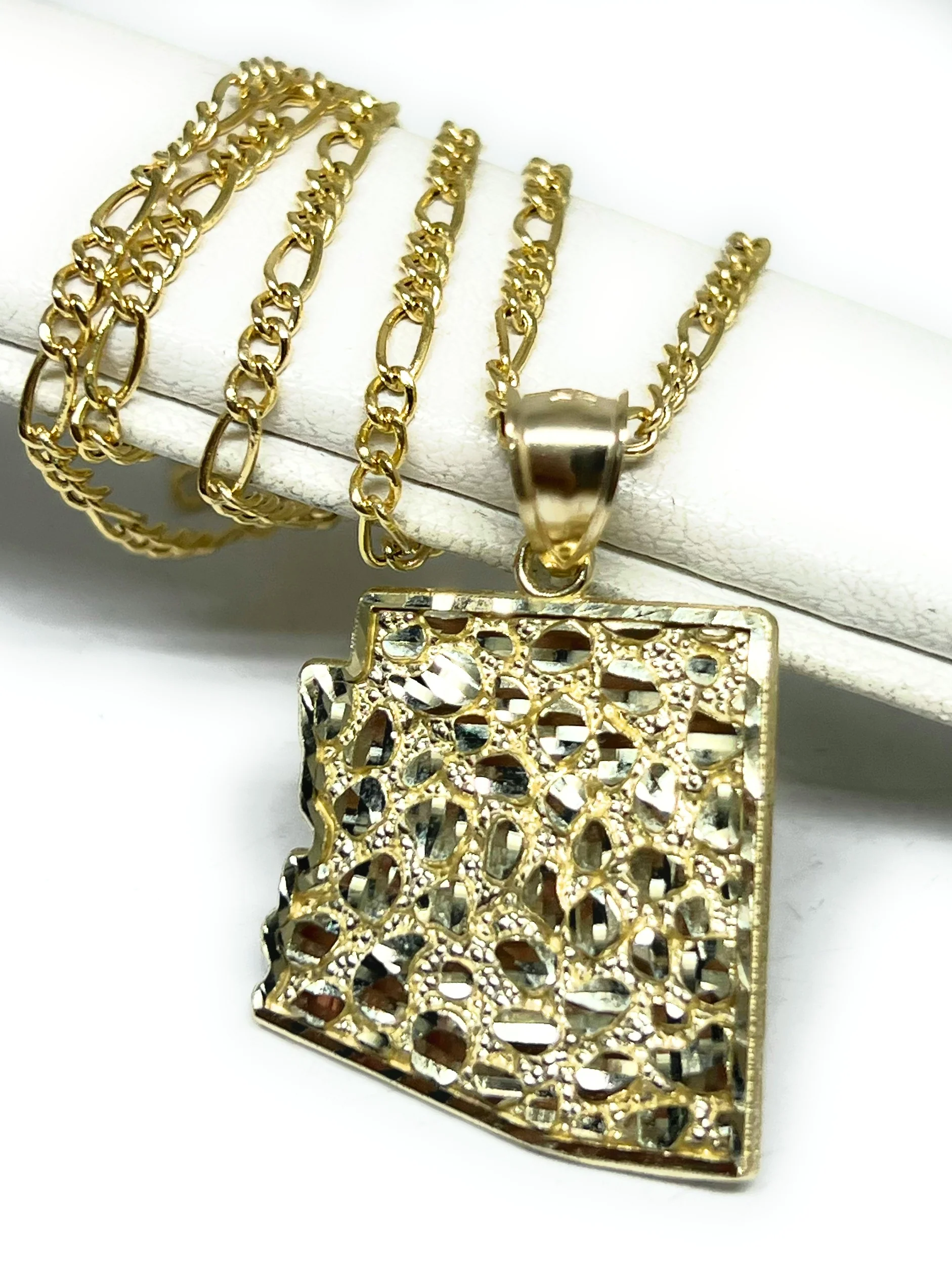 10k Solid Gold Yellow ARIZONA NUGGET Pendant Necklace - Image 3