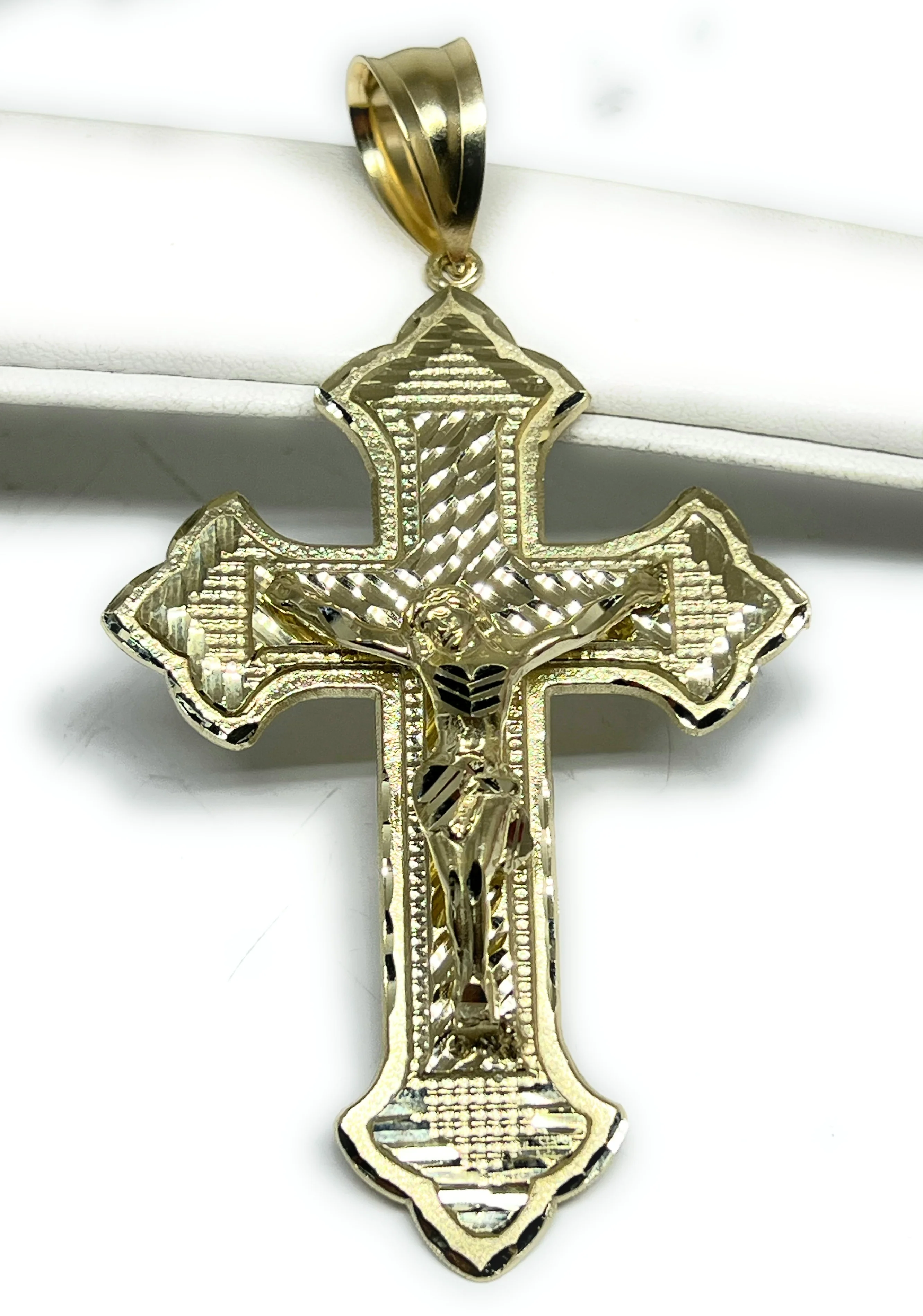 10k Solid Gold Yellow BIG XXL Jesus Cross Crucifix Pendant Necklace (11.7g)