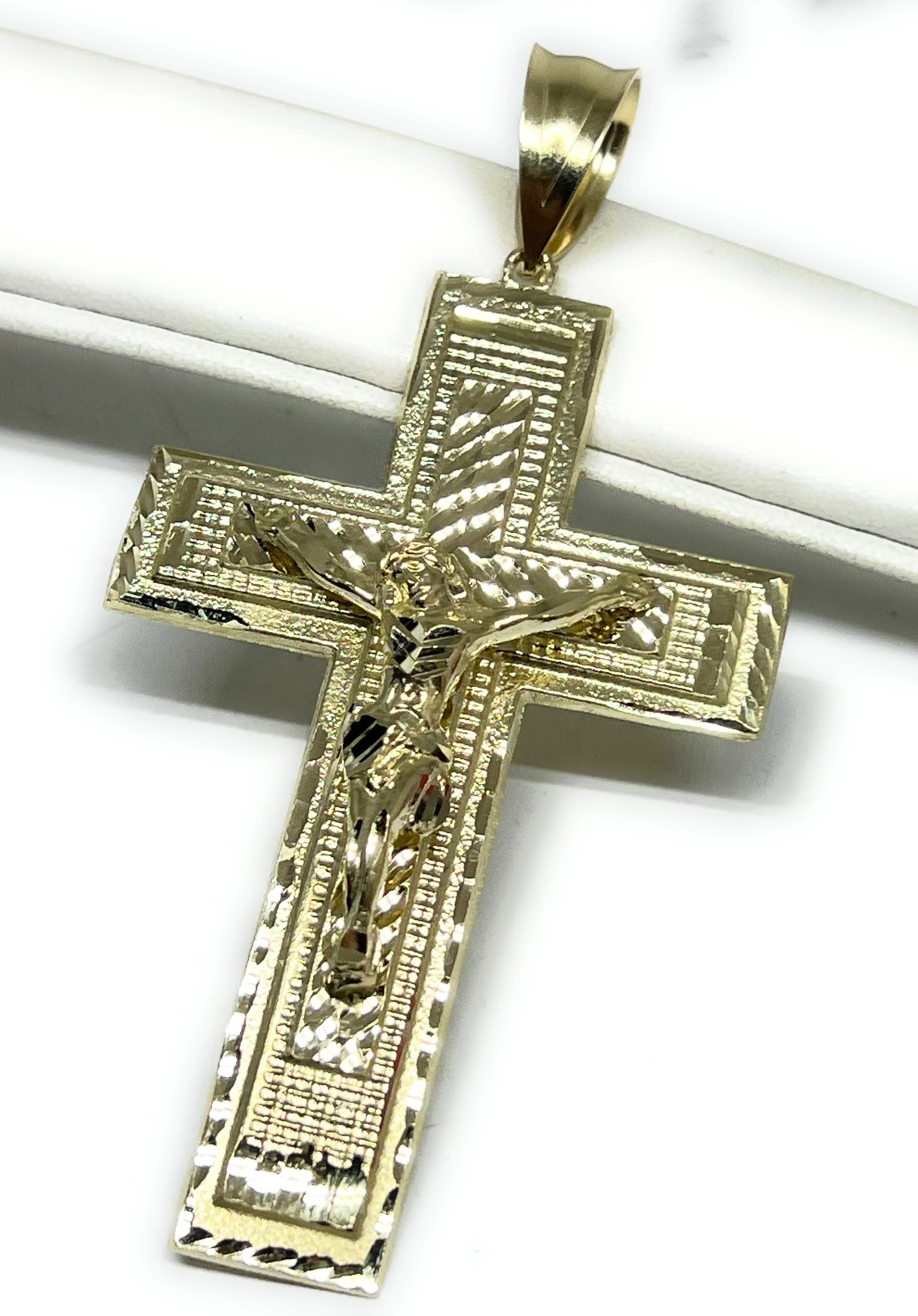 10k Solid Gold Yellow BIG XXL Jesus Cross Crucifix Pendant Necklace (13.7g) - Image 5
