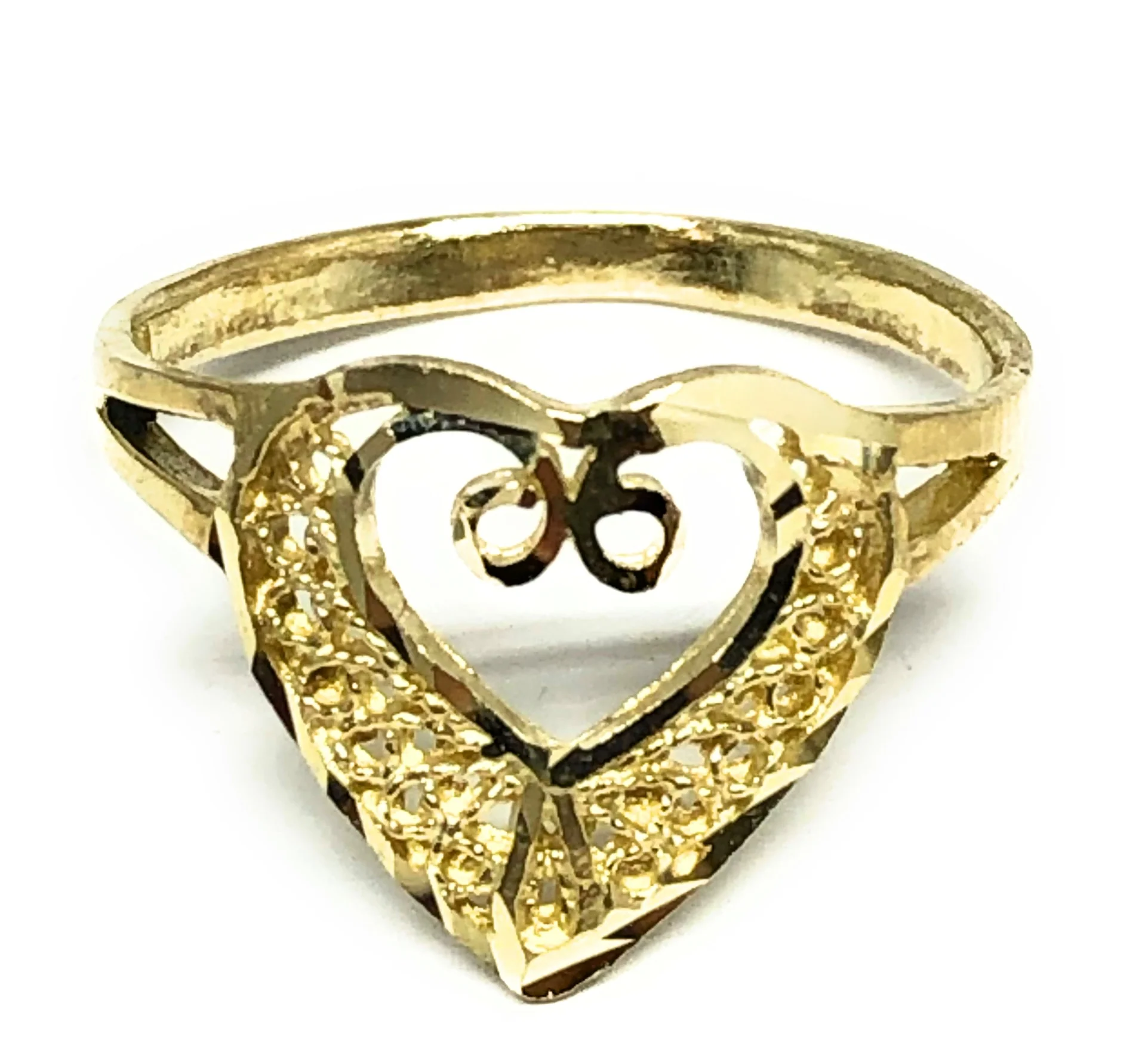 10k Solid Gold Yellow Filigrana Heart Ring