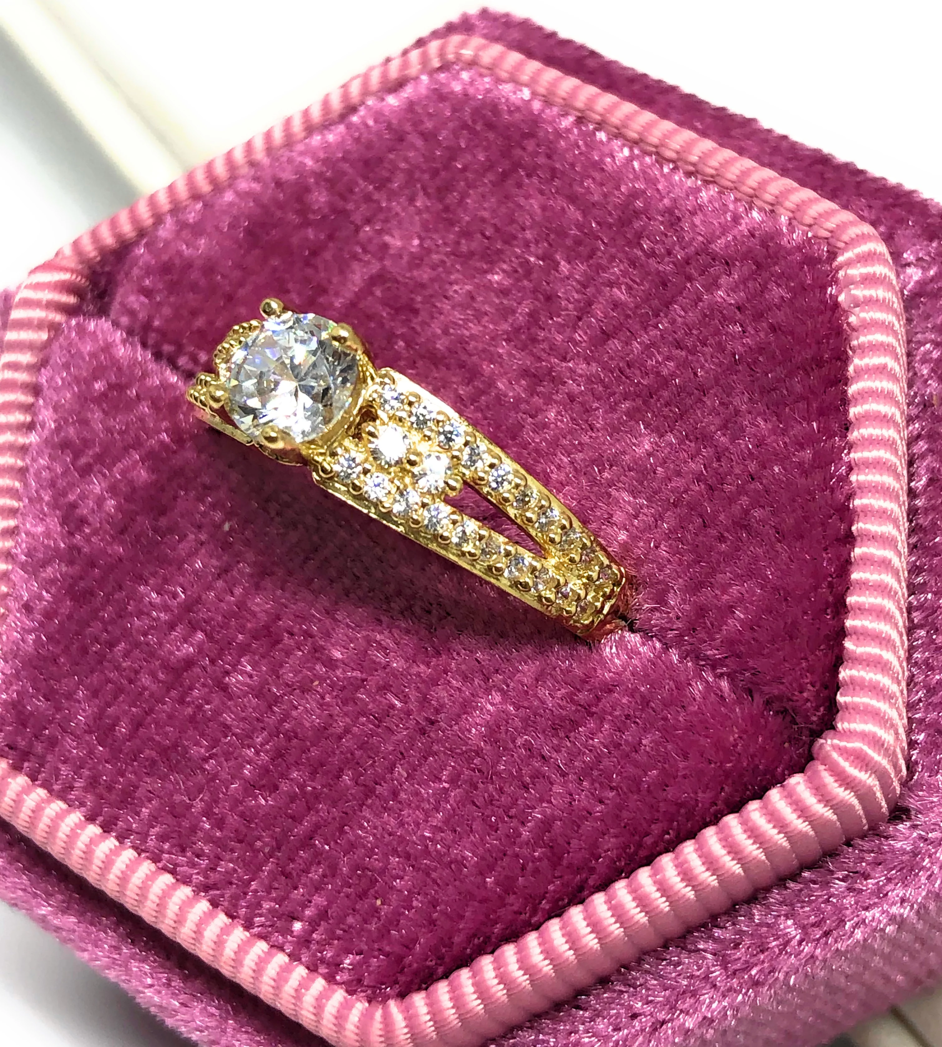 10k Solid Gold Yellow Gold 0.5 KARAT Cubic Zirconia Engagement Ring - Image 5
