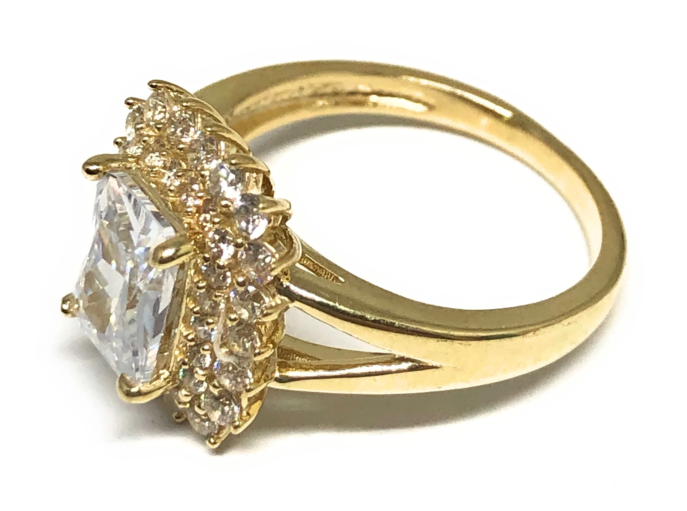 10k Solid Gold Yellow Gold Baguette Cubic Zirconia Ring - Image 2