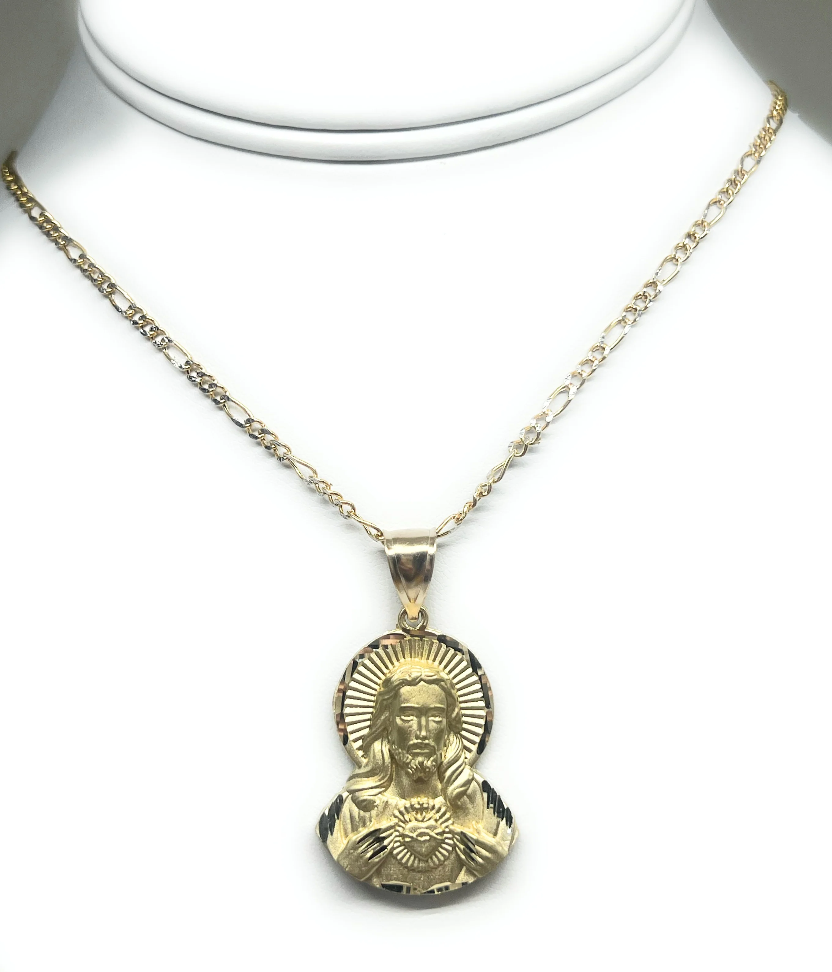 10k Solid Gold Yellow Gold Classic Jesus Sagrado Corazon Pendant Necklace (6.5g) (LG) - Image 5