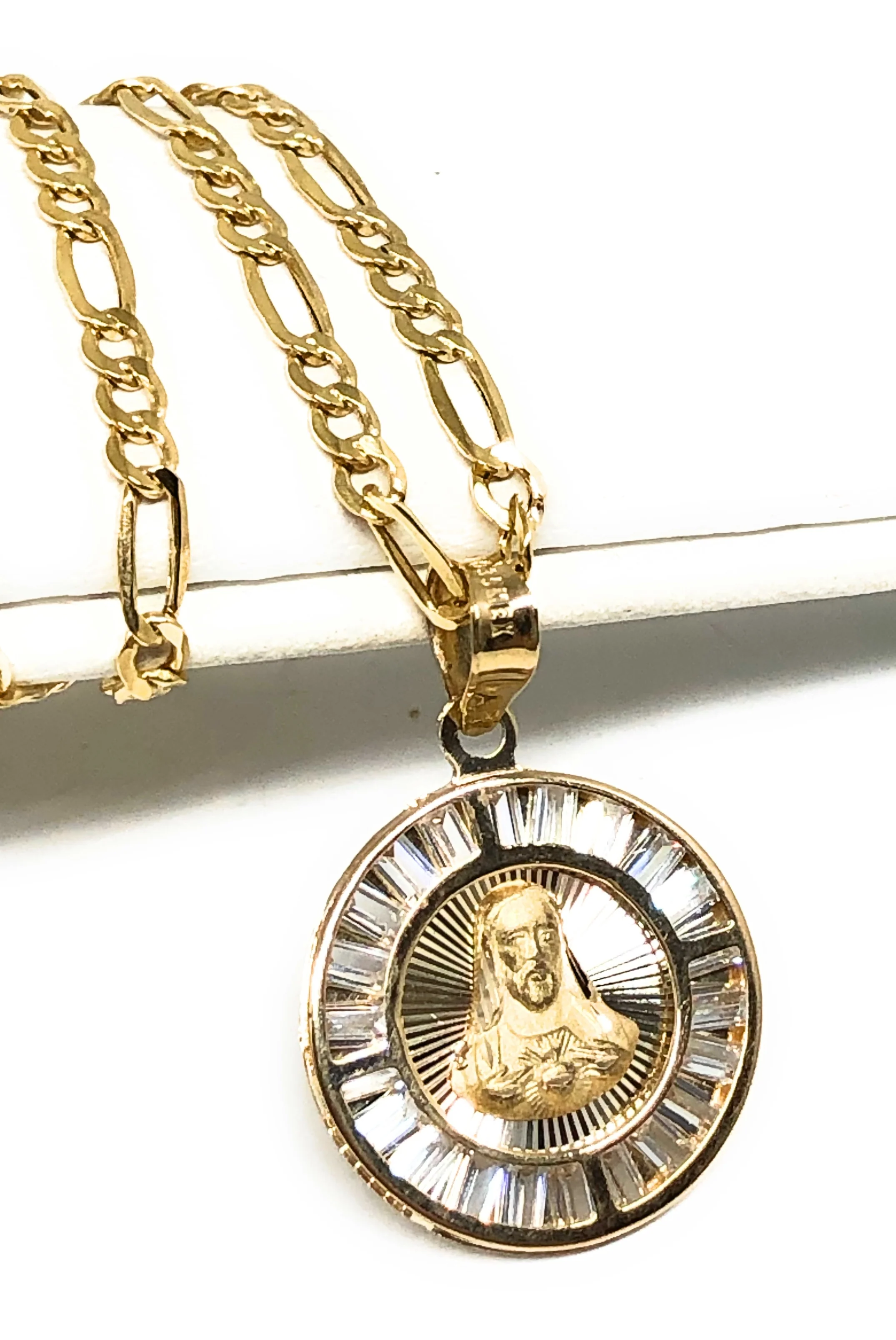 10k Solid Gold Yellow Gold Jesus Sagrado Corazon CZ Pendant Necklace Figaro Chain