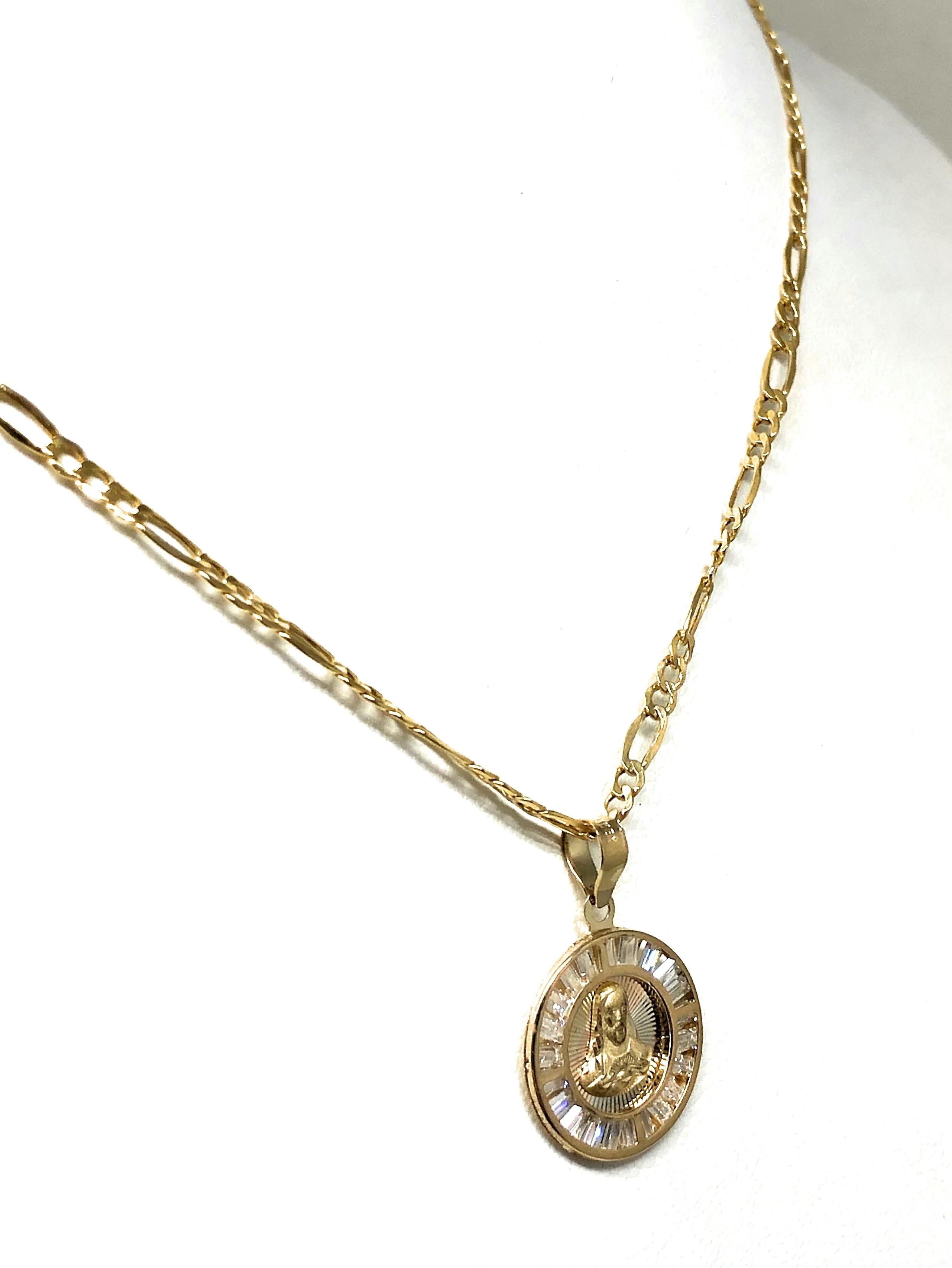 10k Solid Gold Yellow Gold Jesus Sagrado Corazon CZ Pendant Necklace Figaro Chain - Image 5