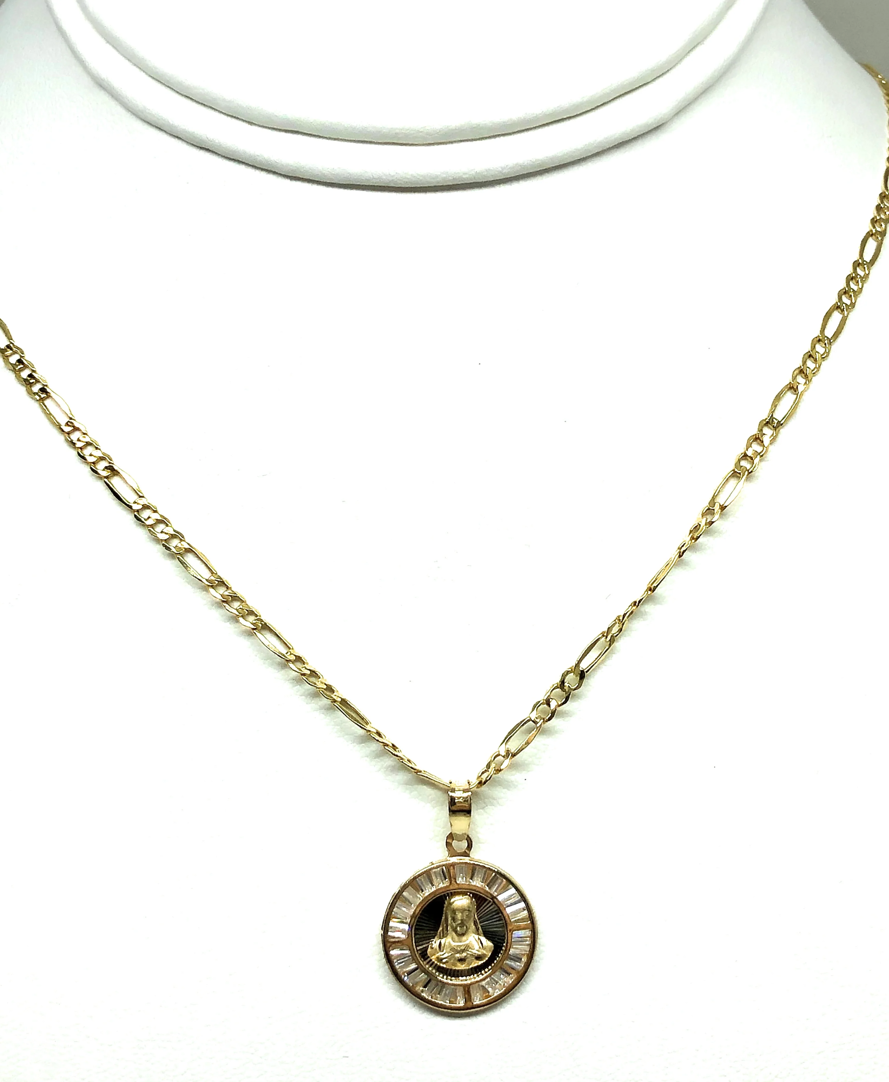 10k Solid Gold Yellow Gold Jesus Sagrado Corazon CZ Pendant Necklace Figaro Chain - Image 7