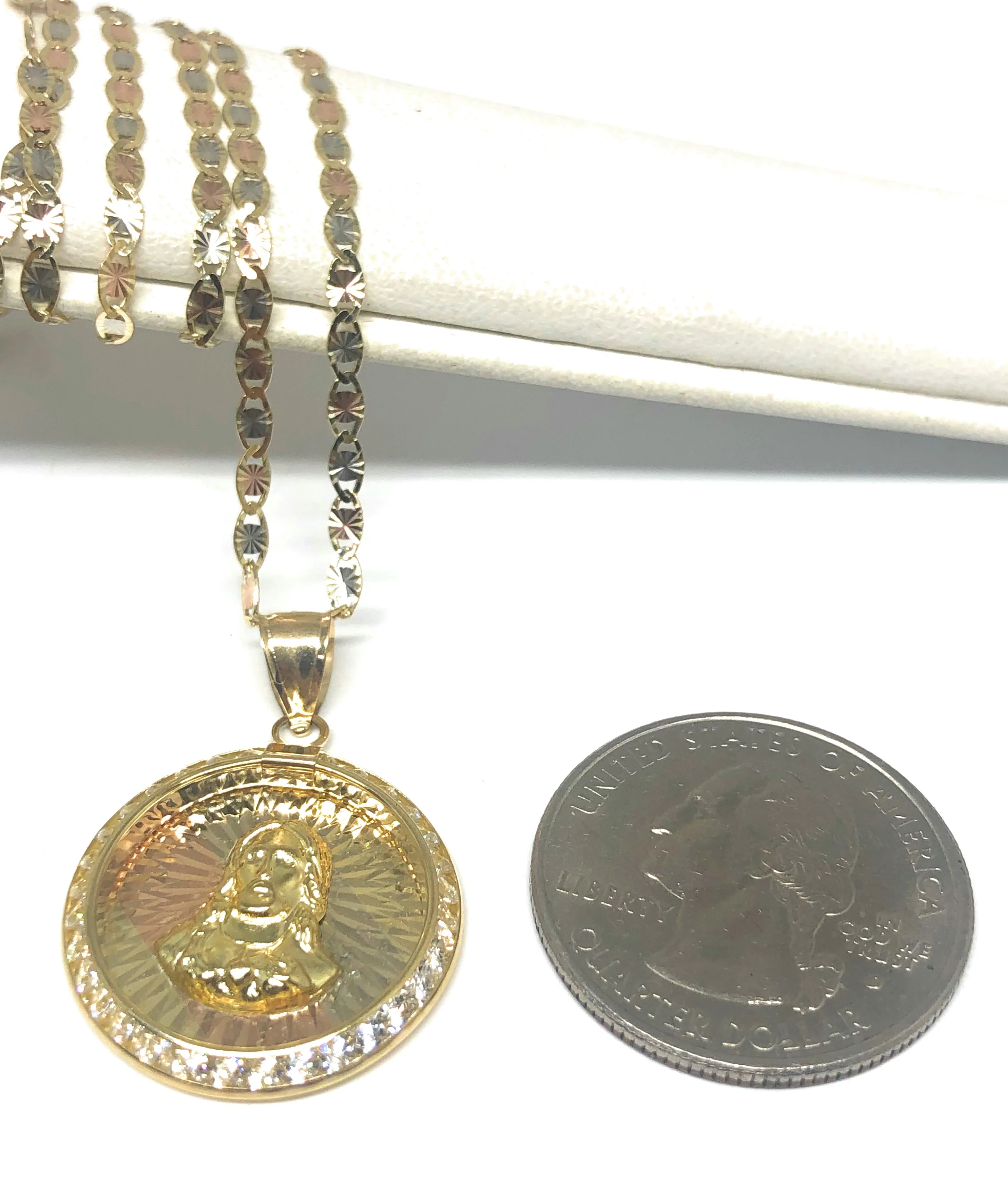 10k Solid Gold Yellow Gold Jesus Sagrado Corazon CZ Pendant Necklace Valentina Chain - Image 2