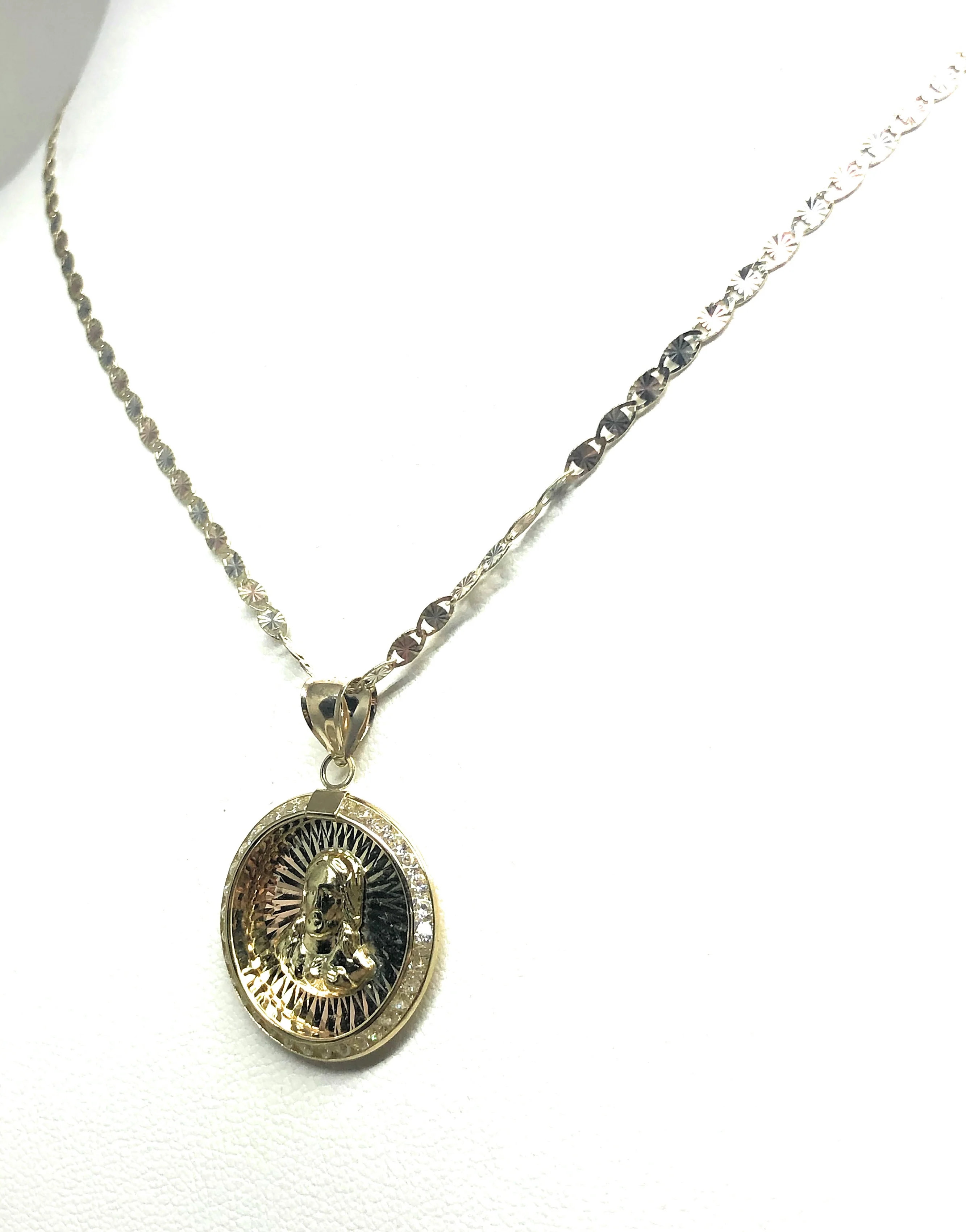 10k Solid Gold Yellow Gold Jesus Sagrado Corazon CZ Pendant Necklace Valentina Chain - Image 6