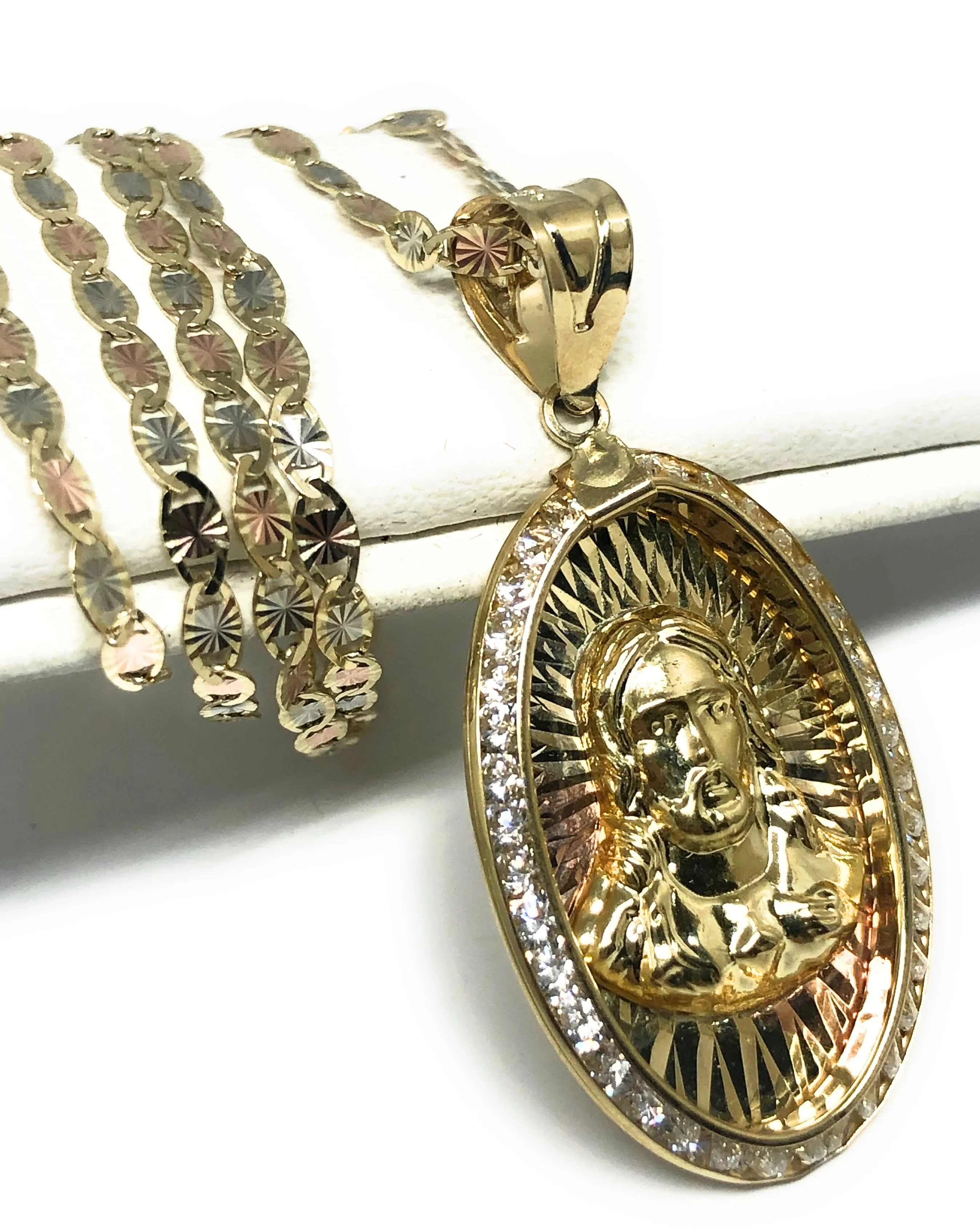 10k Solid Gold Yellow Gold Jesus Sagrado Corazon CZ Pendant Necklace Valentina Chain - Image 3
