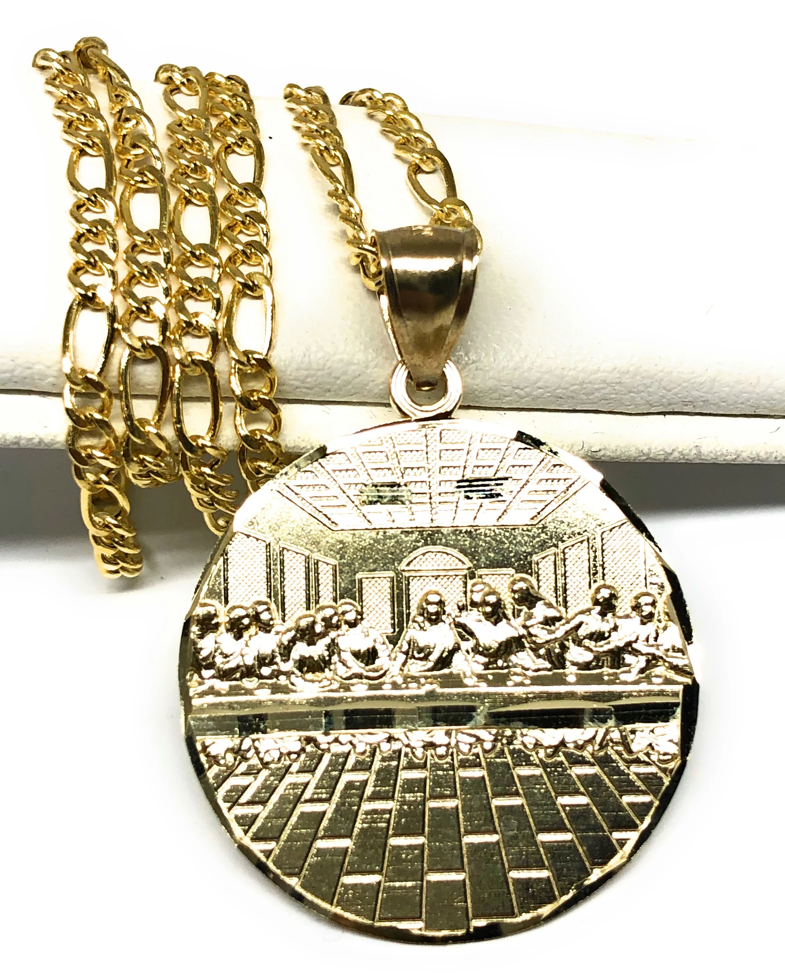 10k Solid Gold Yellow Jesus Last Supper Round Pendant Necklace (SM, MED, LG, XL) - Image 3