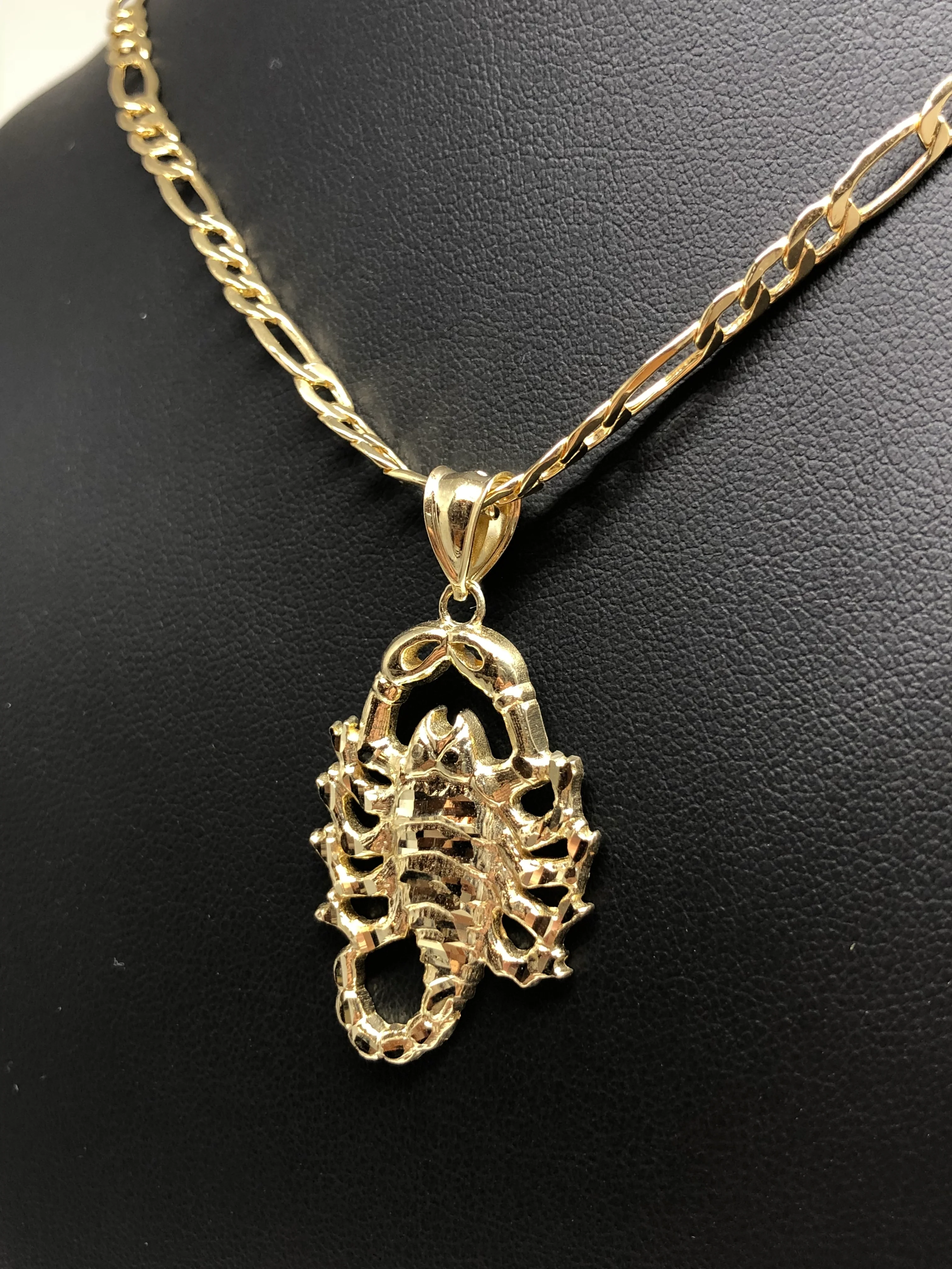 10k Solid Gold Yellow Scorpion Pendant Necklace with Chain - Image 9