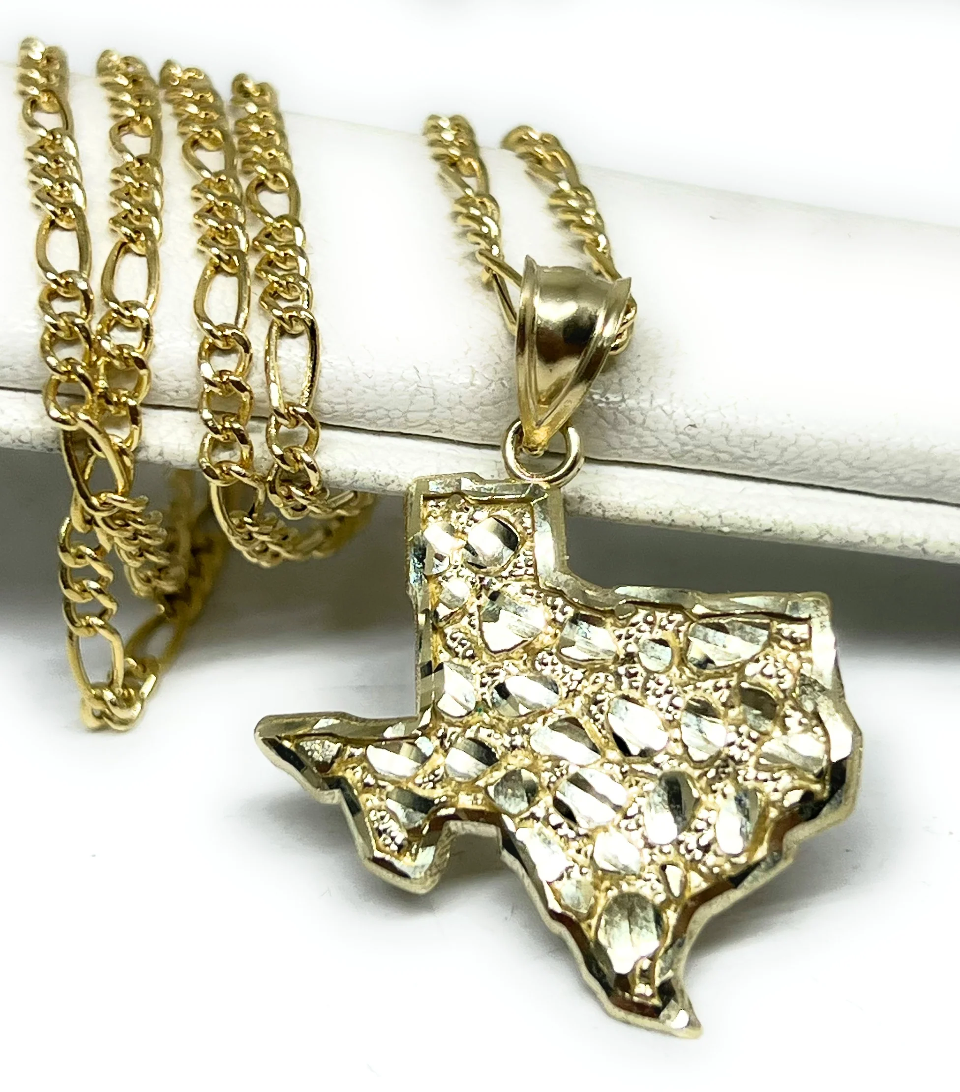 10k Solid Gold Yellow TEXAS NUGGET Pendant Necklace - Image 3