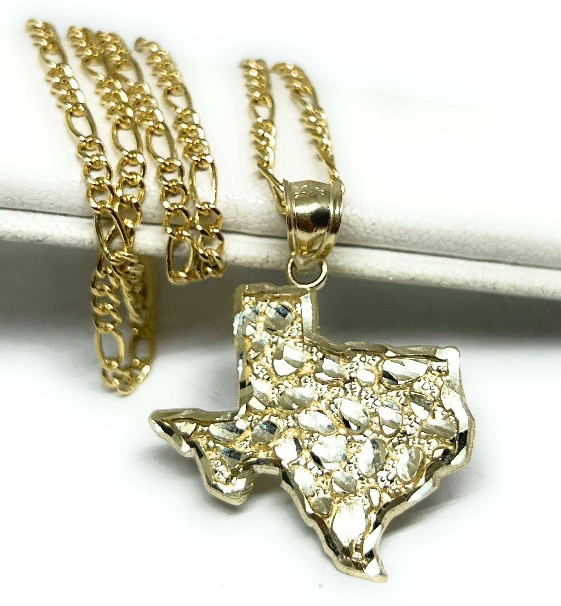 10k Solid Gold Yellow TEXAS NUGGET Pendant Necklace - Image 4