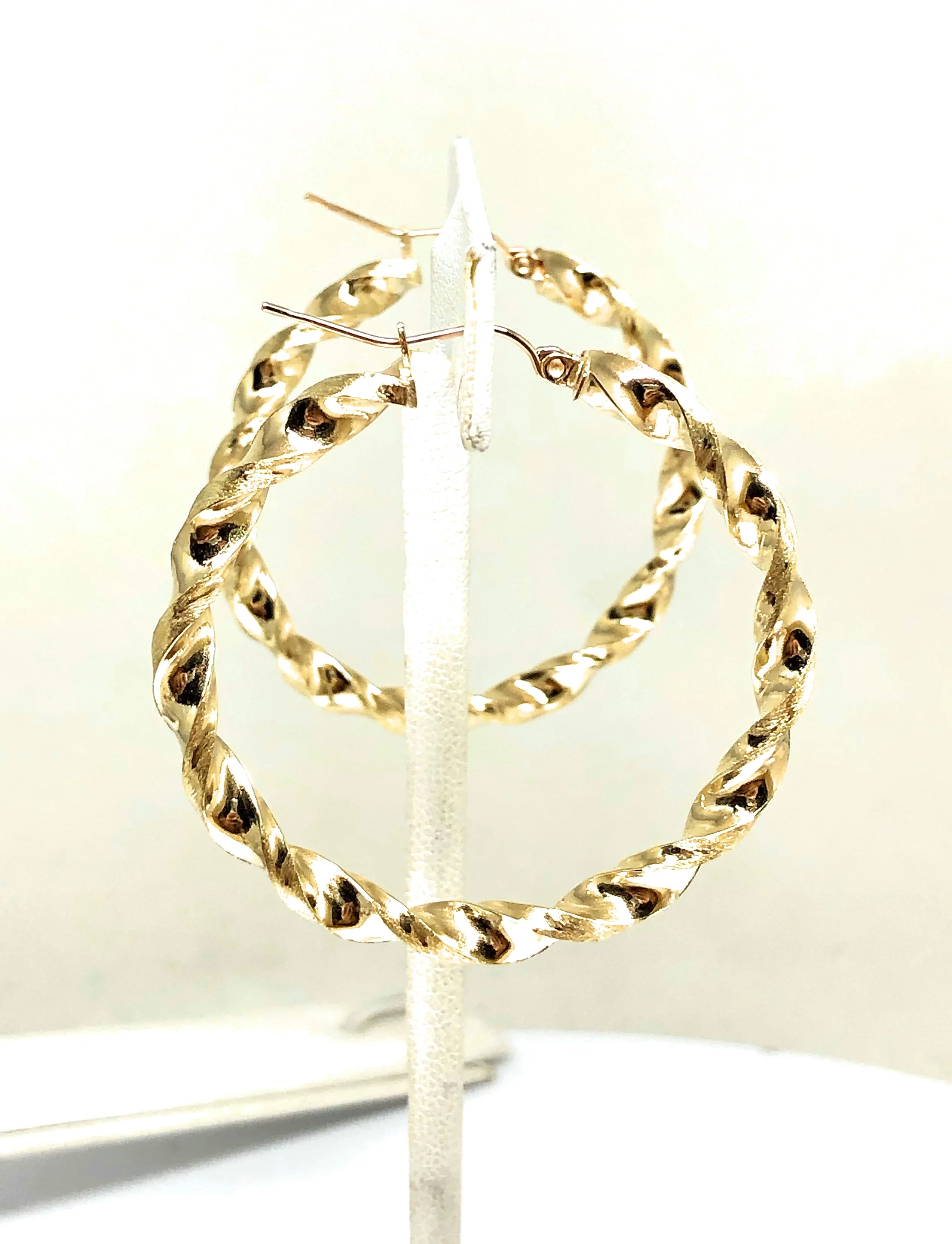 10k Solid Gold Yellow Twist Hoop Earrings 1-1.5 INCH Arracadas - Image 6