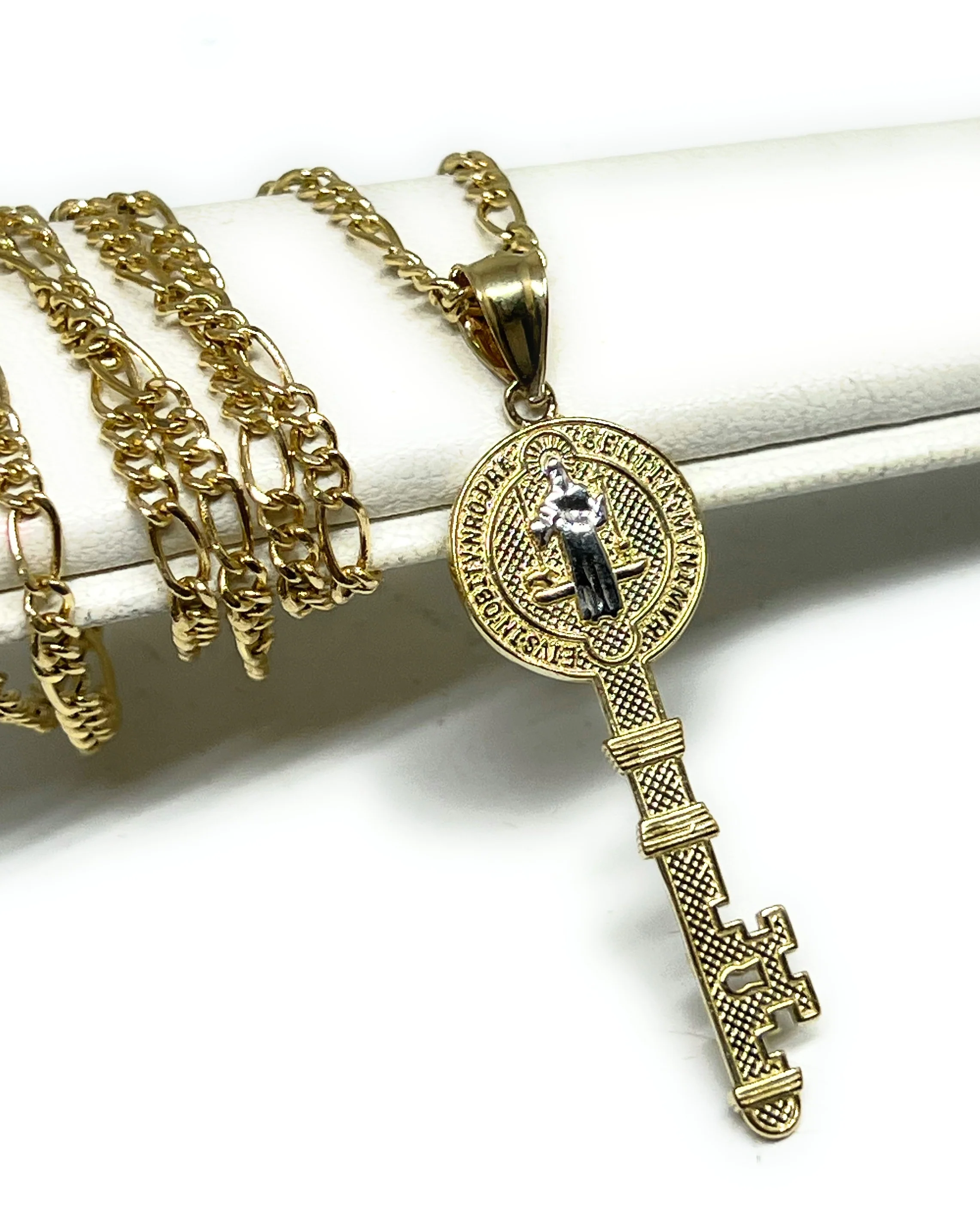 14k Solid Gold 2-Tone Sann Bennito Key Pendant Necklace - Image 4