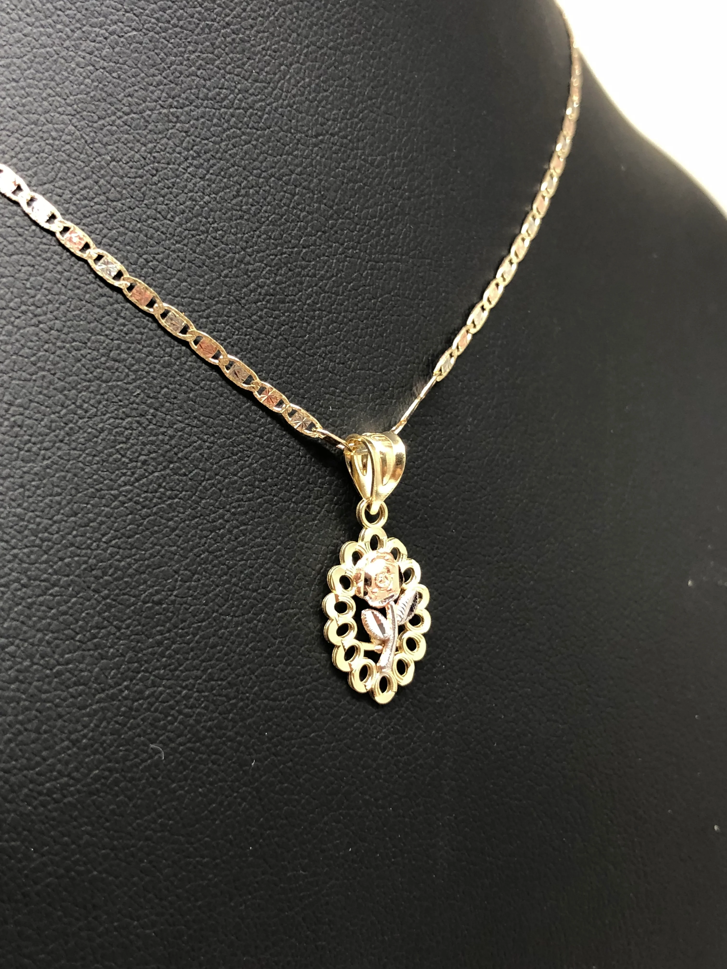 14k Solid Gold Tri-Color Flower Pendant Necklace Tri-Color Valentina Chain - Image 5