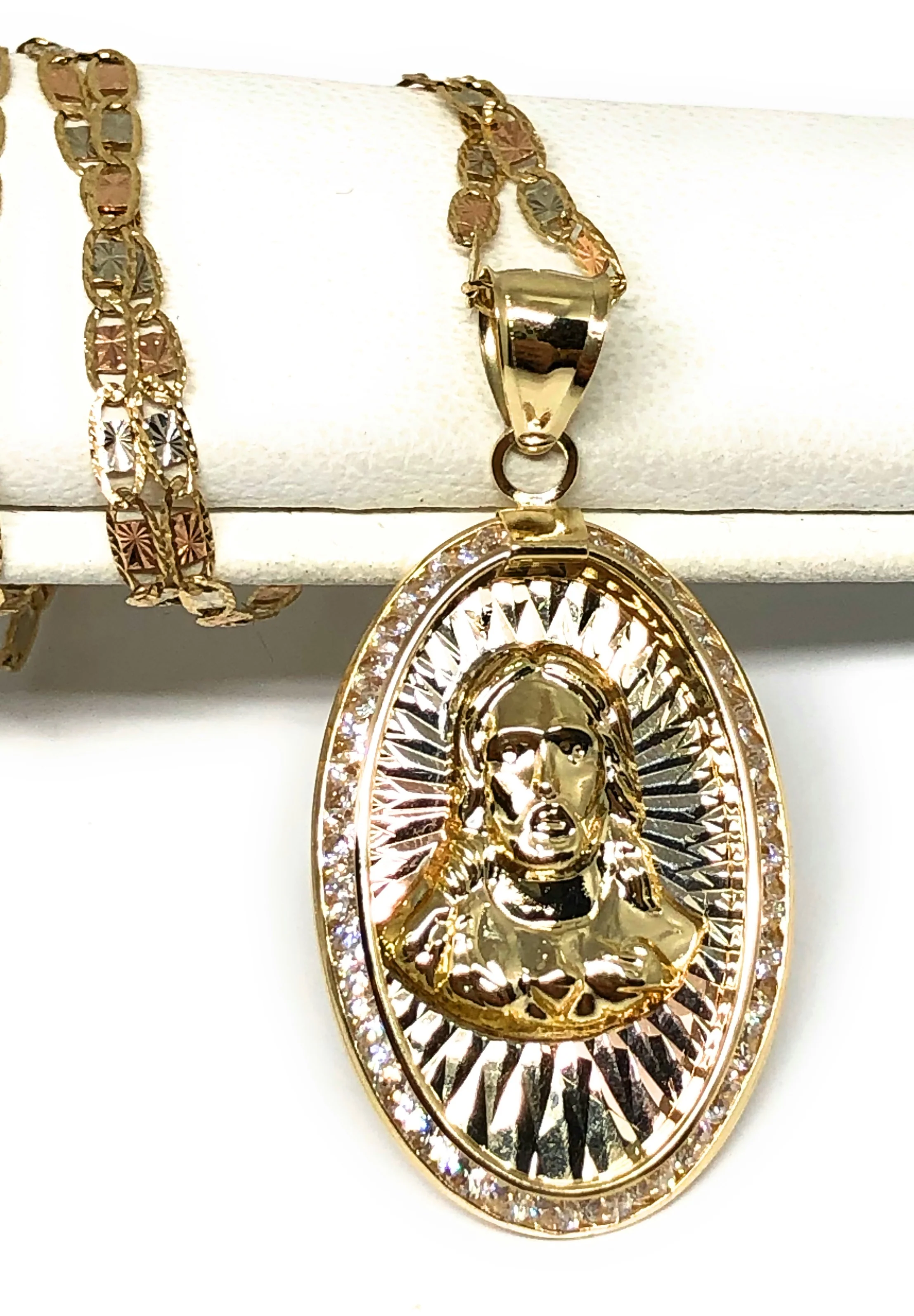 14k Solid Gold Tri-Color Jesus Sagrado Corazon Oval Pendant Necklace Valentina Chain