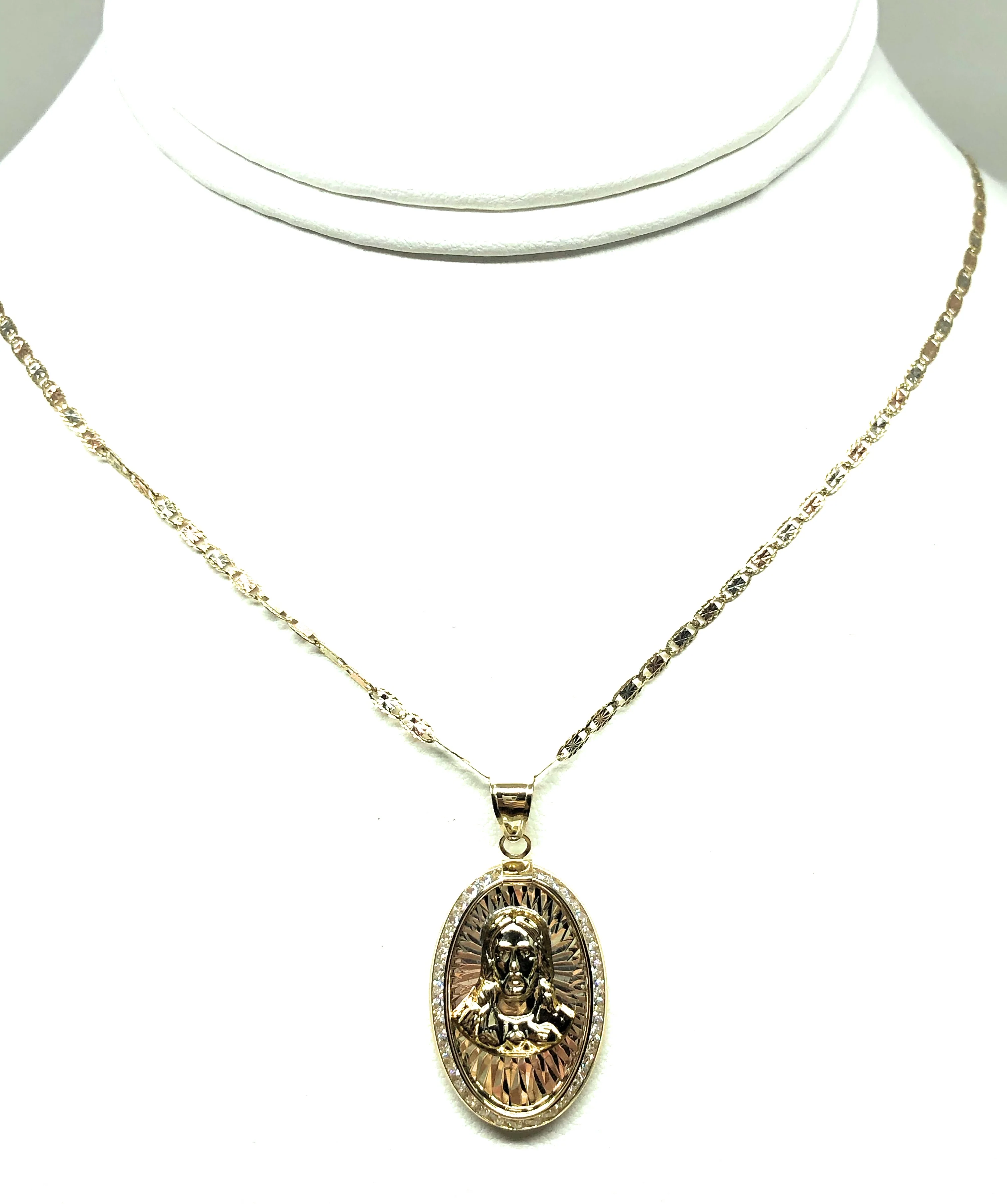 14k Solid Gold Tri-Color Jesus Sagrado Corazon Oval Pendant Necklace Valentina Chain - Image 4