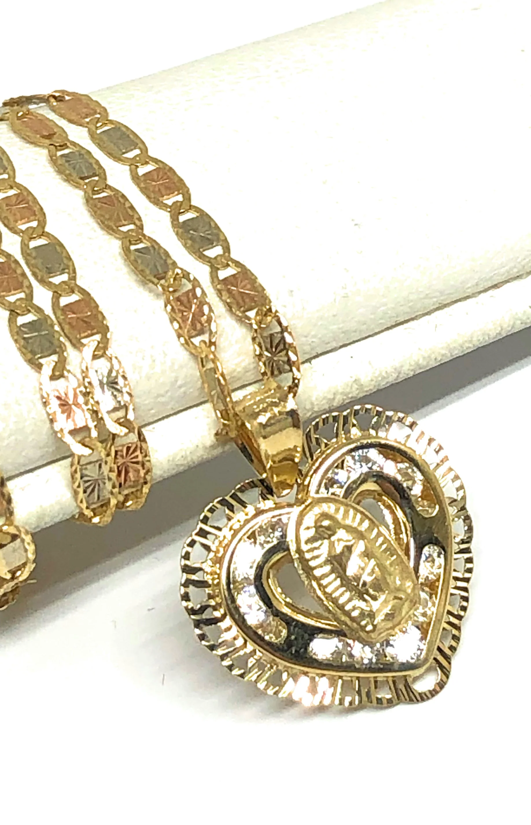 14k Solid Gold Tri-Color Virrgin Mary CZ Heart Pendant Necklace Virrgen Gaudalupe - Image 3