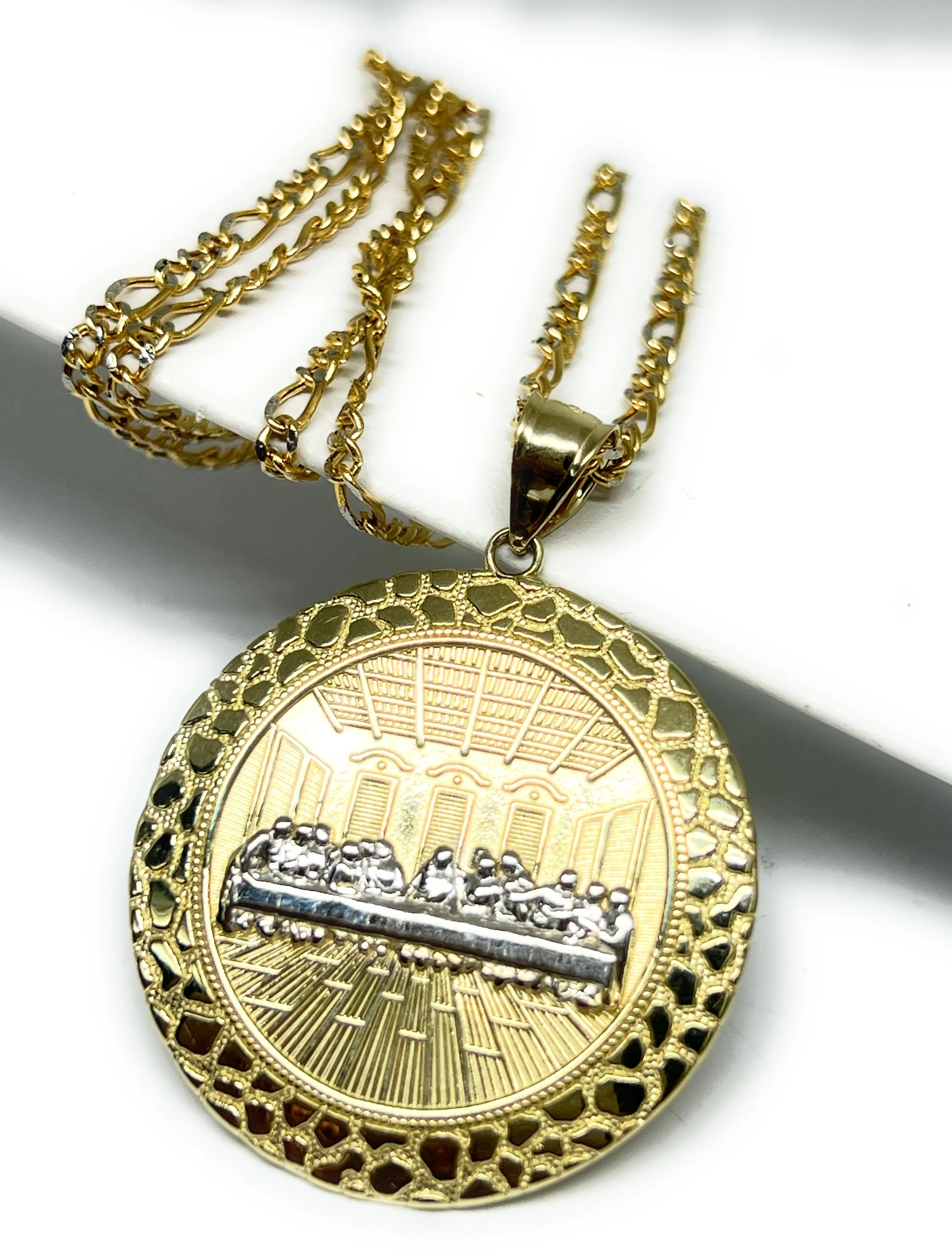 14k Solid Gold Yellow 2-Tone Jesus Last Supper CZ NUGGET BORDER Pendant Necklace (6.8g) - Image 3