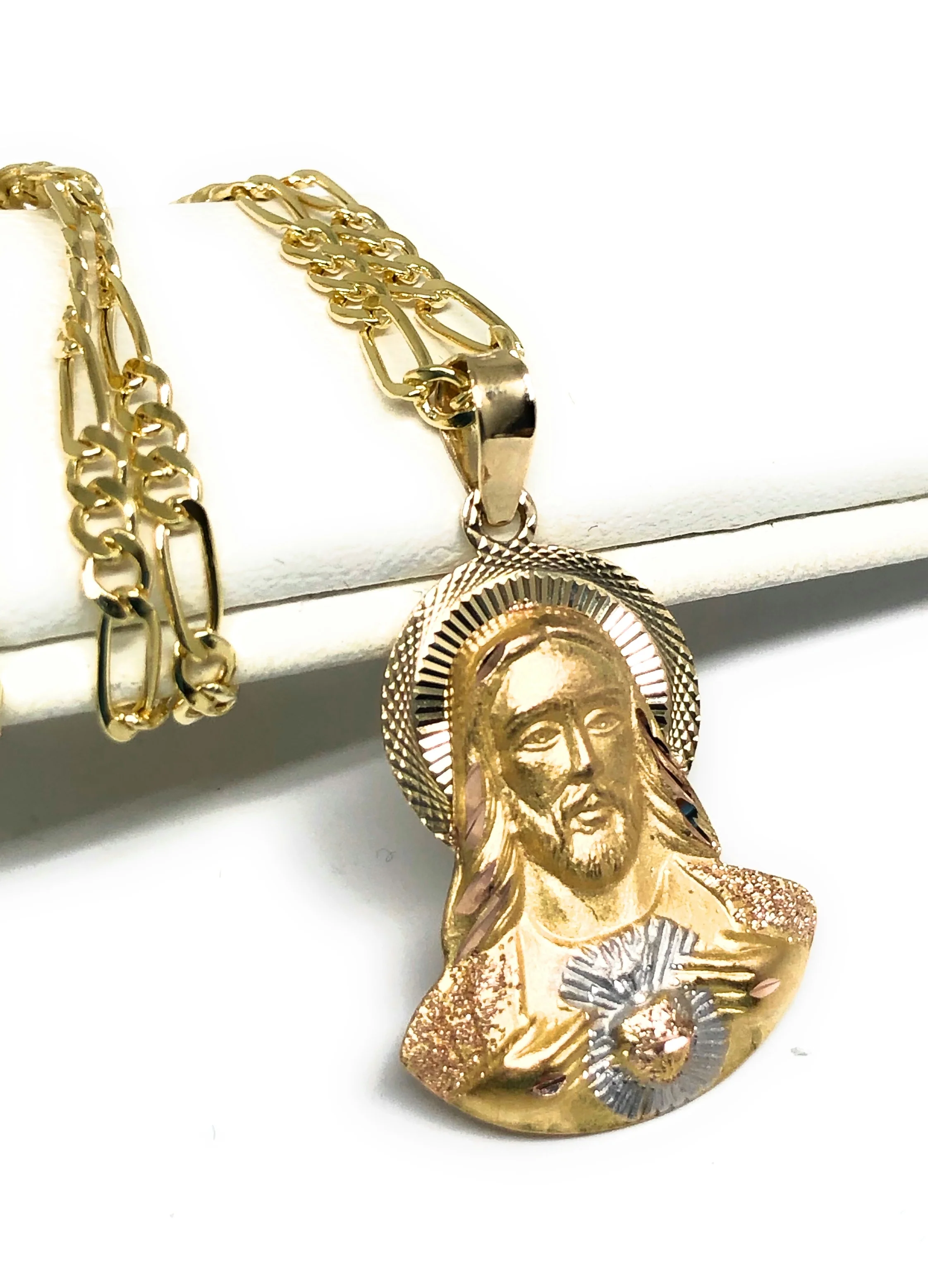 14k Solid Gold Yellow Gold Classic Jesus Sagrado Corazon Pendant Necklace Figaro Chain - Image 3