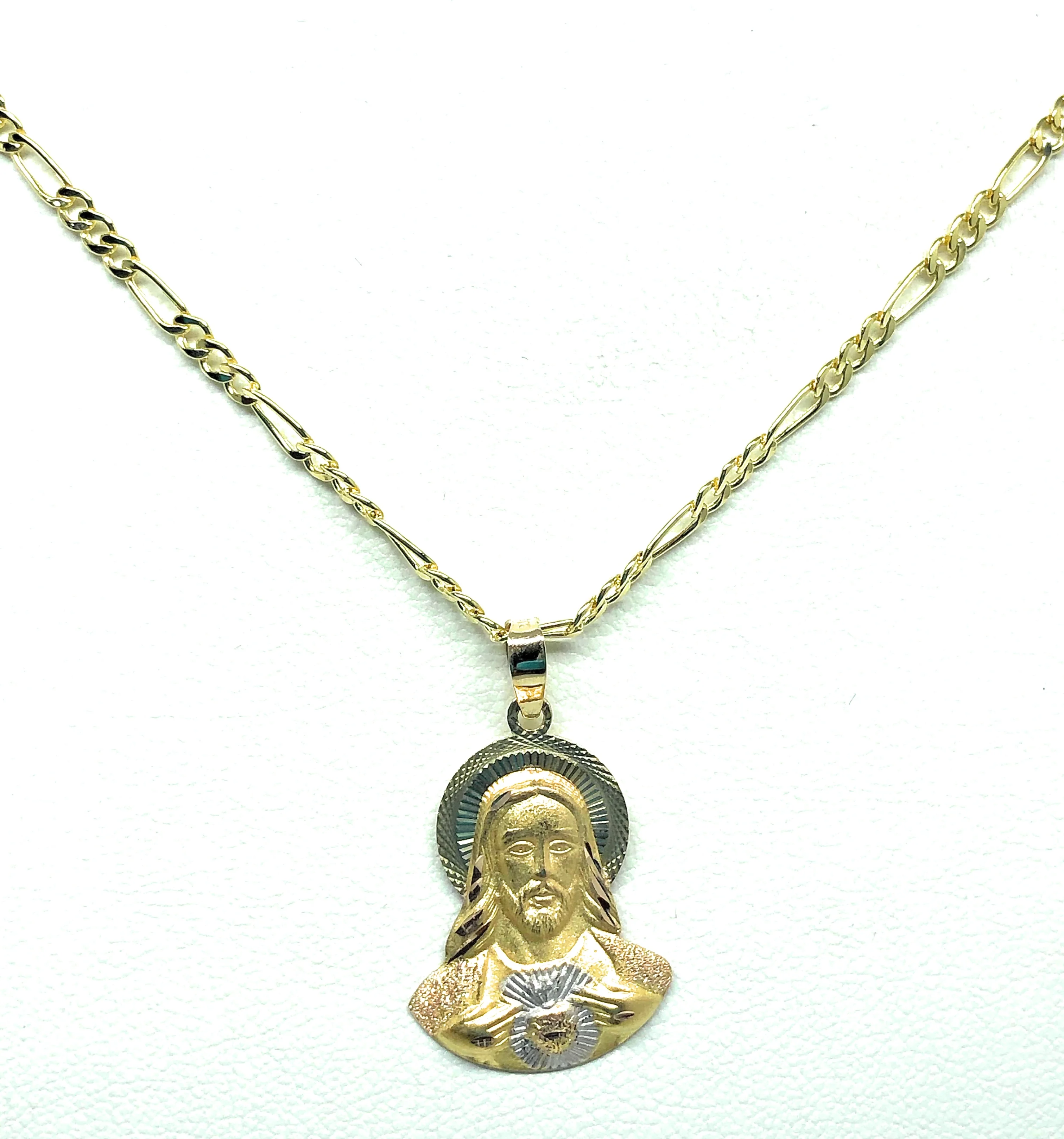 14k Solid Gold Yellow Gold Classic Jesus Sagrado Corazon Pendant Necklace Figaro Chain - Image 4