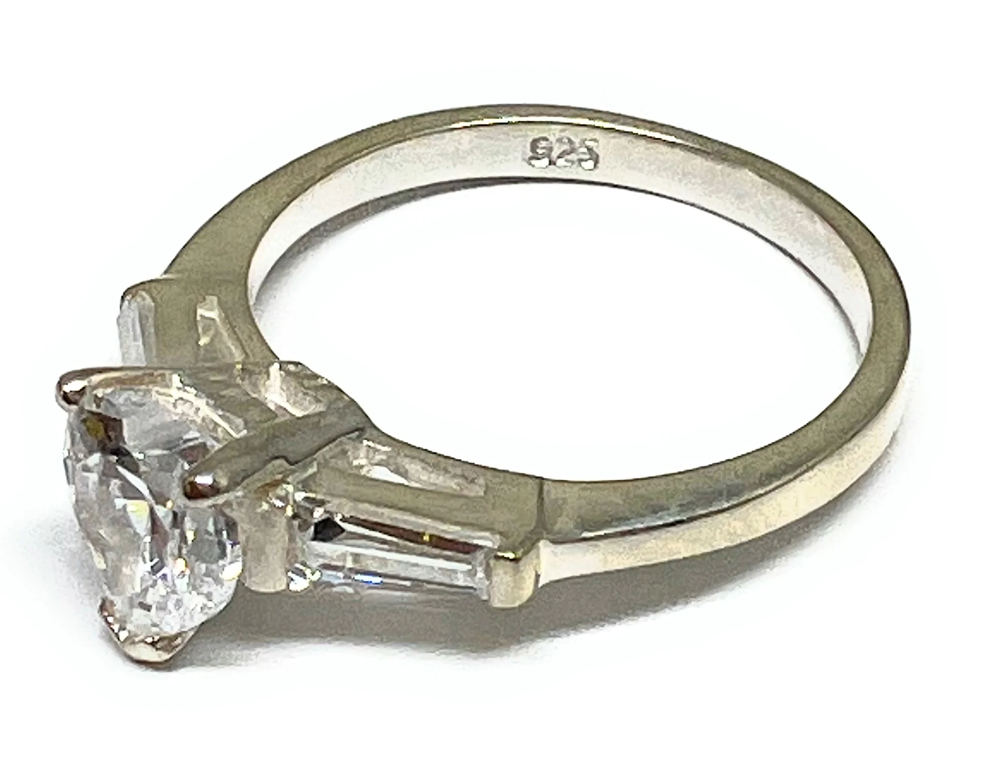 .925 Silver Classic White CZ Heart Ring - Image 2