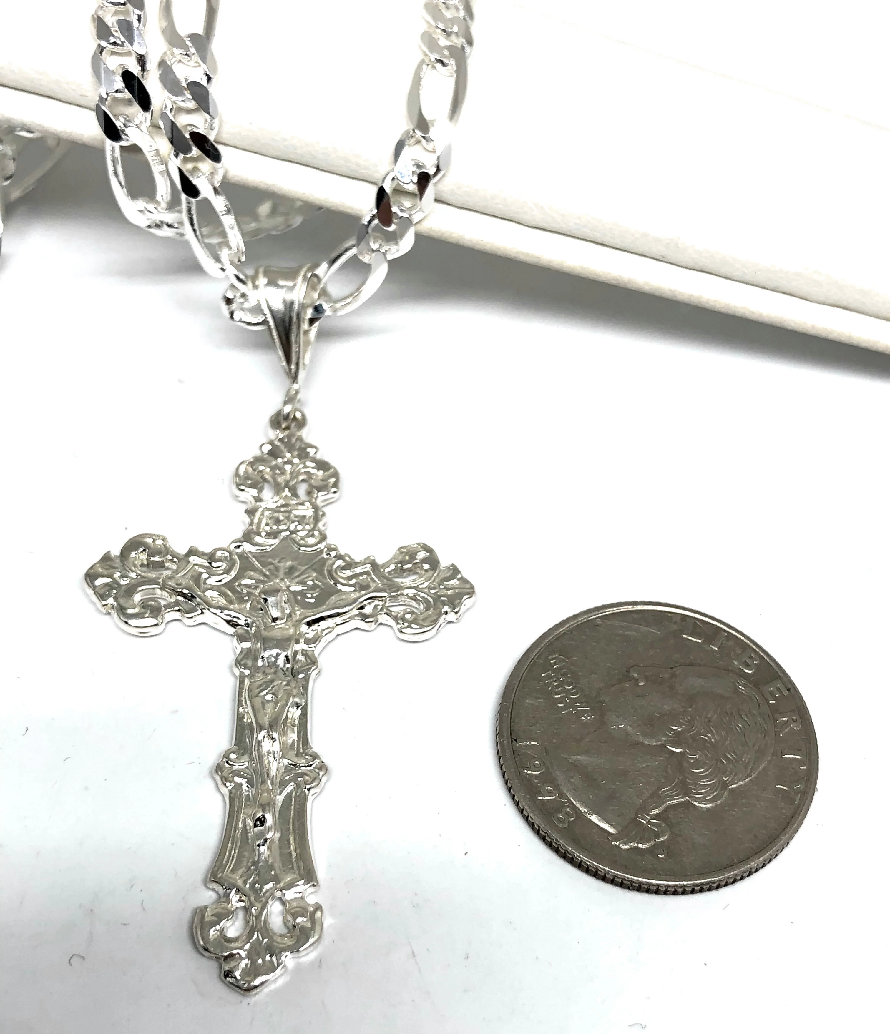 .925 Silver Filigran Jesus Cross Crucifix Pendant Necklace with Figaro Chain - Image 2