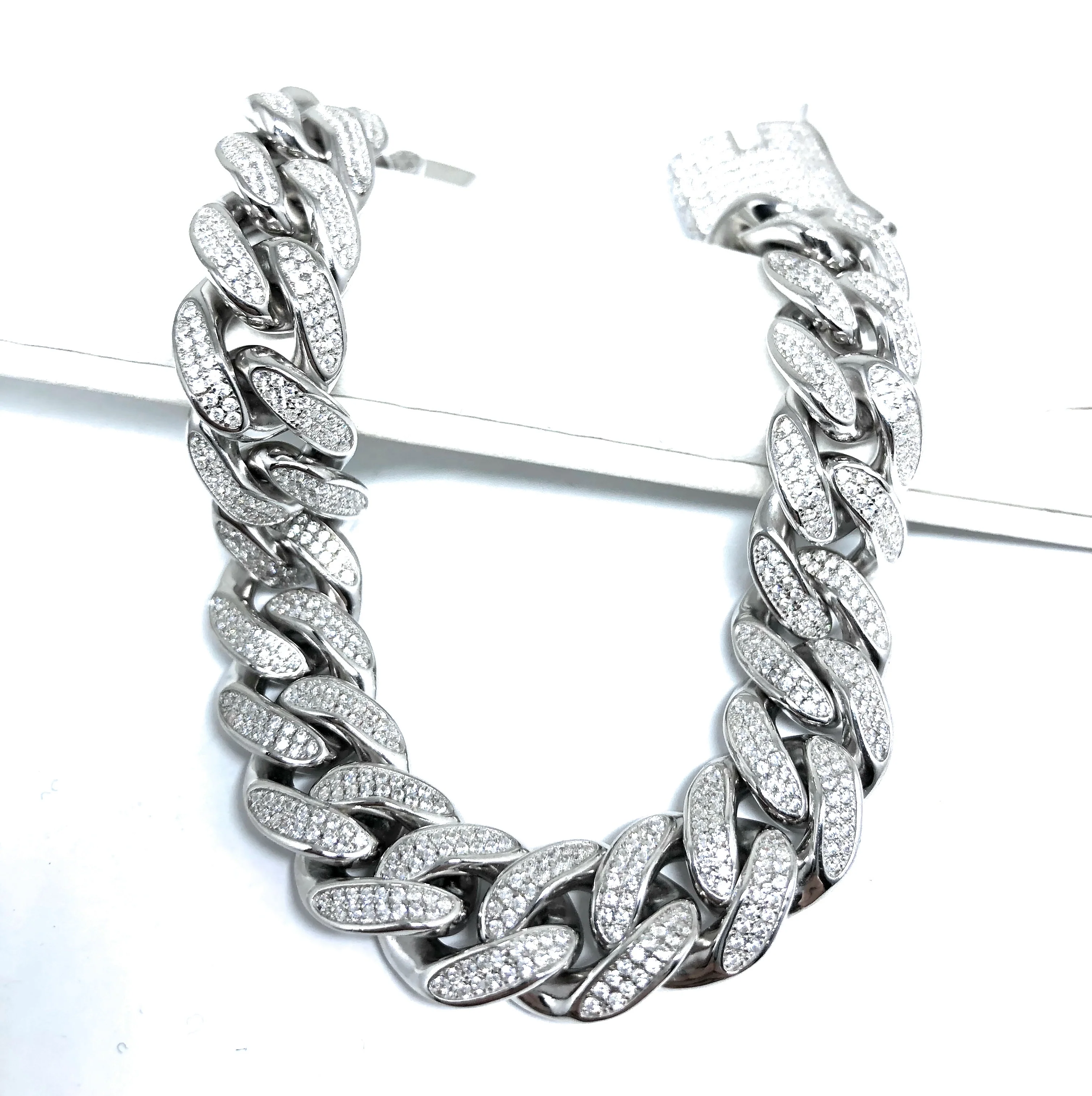 .925 Silver Icced Out CZ Big Cuban Link 9 inch 12.5mm width Braccelet - Image 3