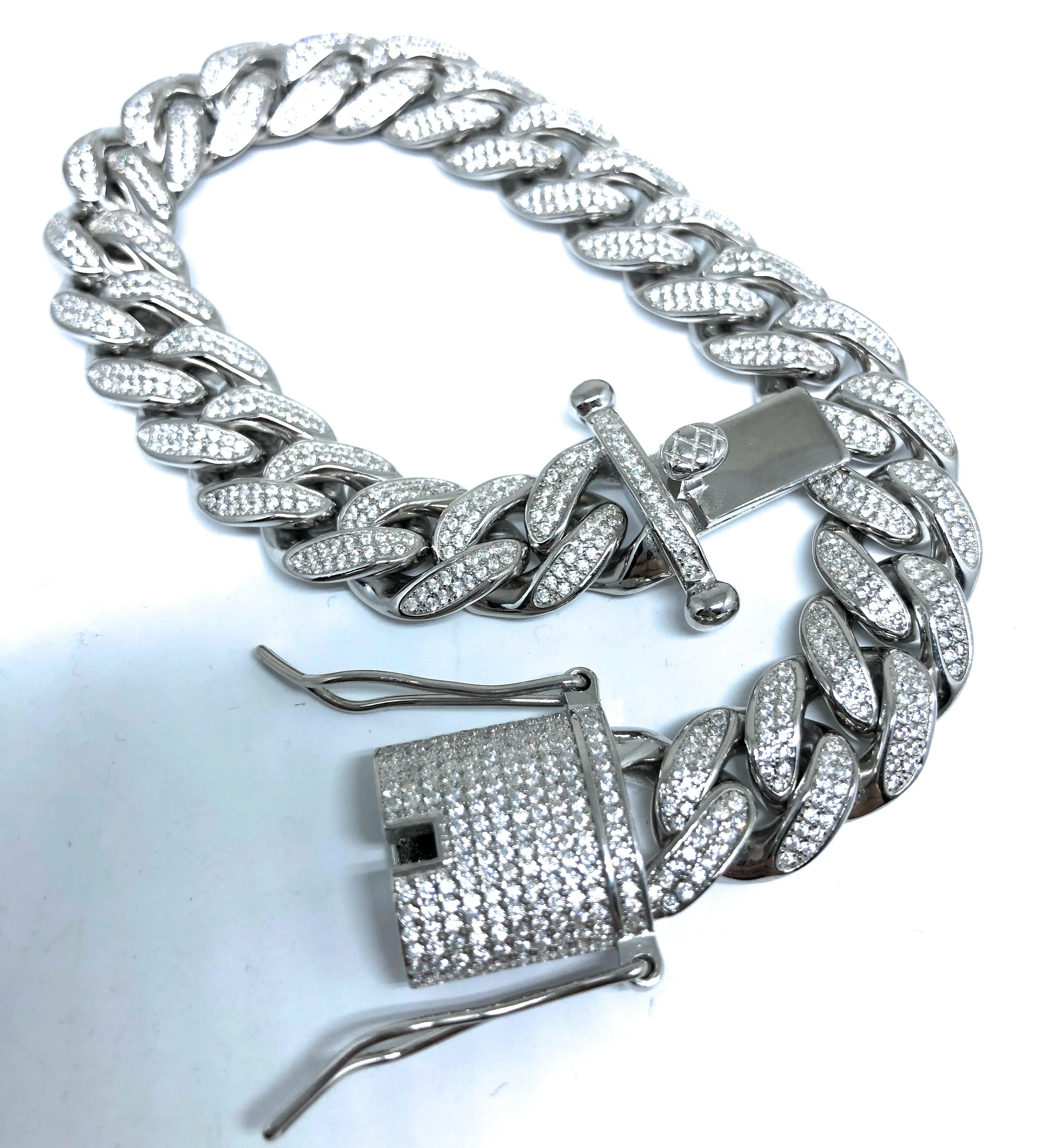 .925 Silver Icced Out CZ Big Cuban Link 9 inch 12.5mm width Braccelet - Image 4