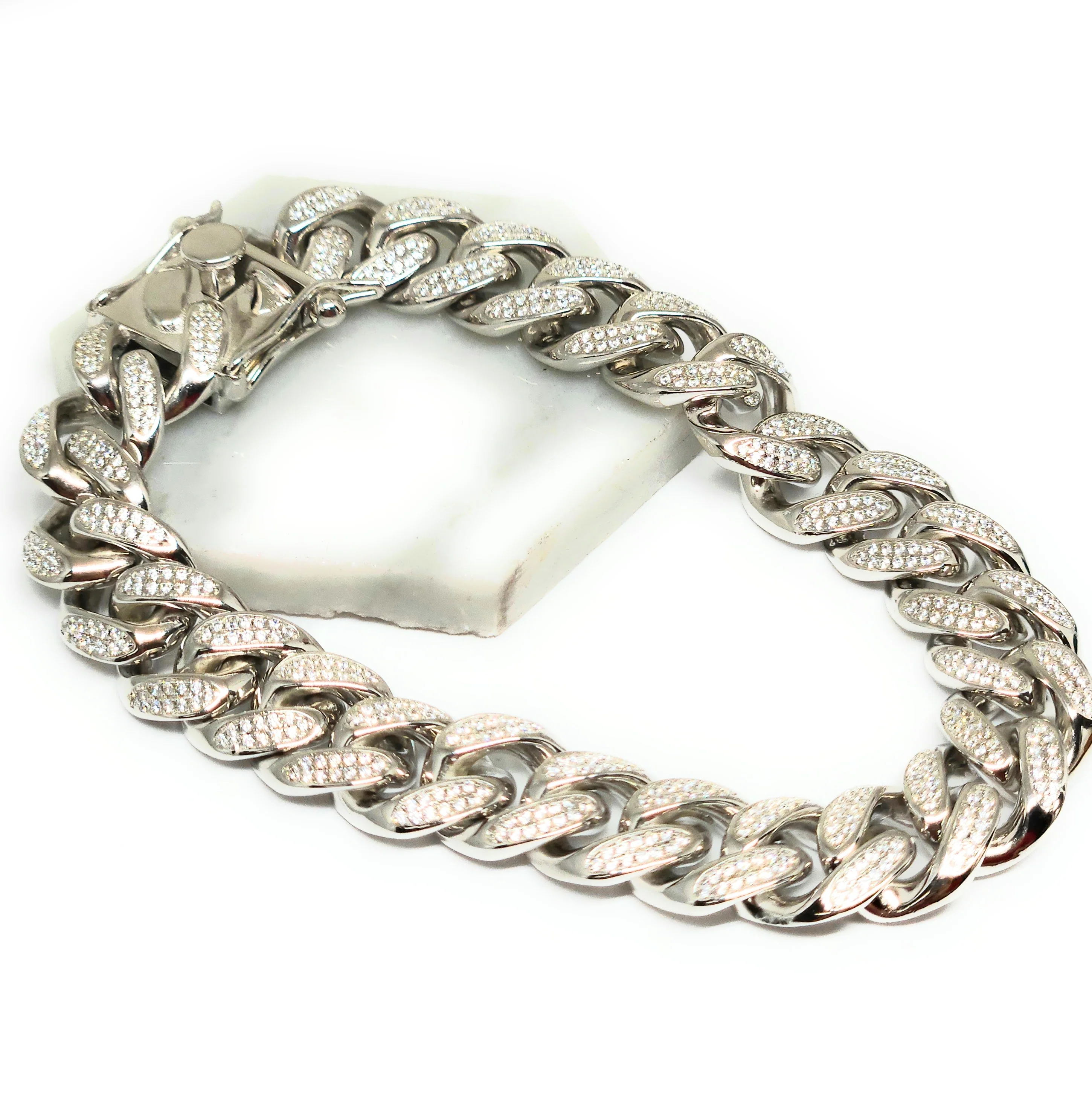 .925 Silver Icced Out CZ MIAMI CUBAN LINK 8-9 inch 12.7mm width Braccelet - Image 4