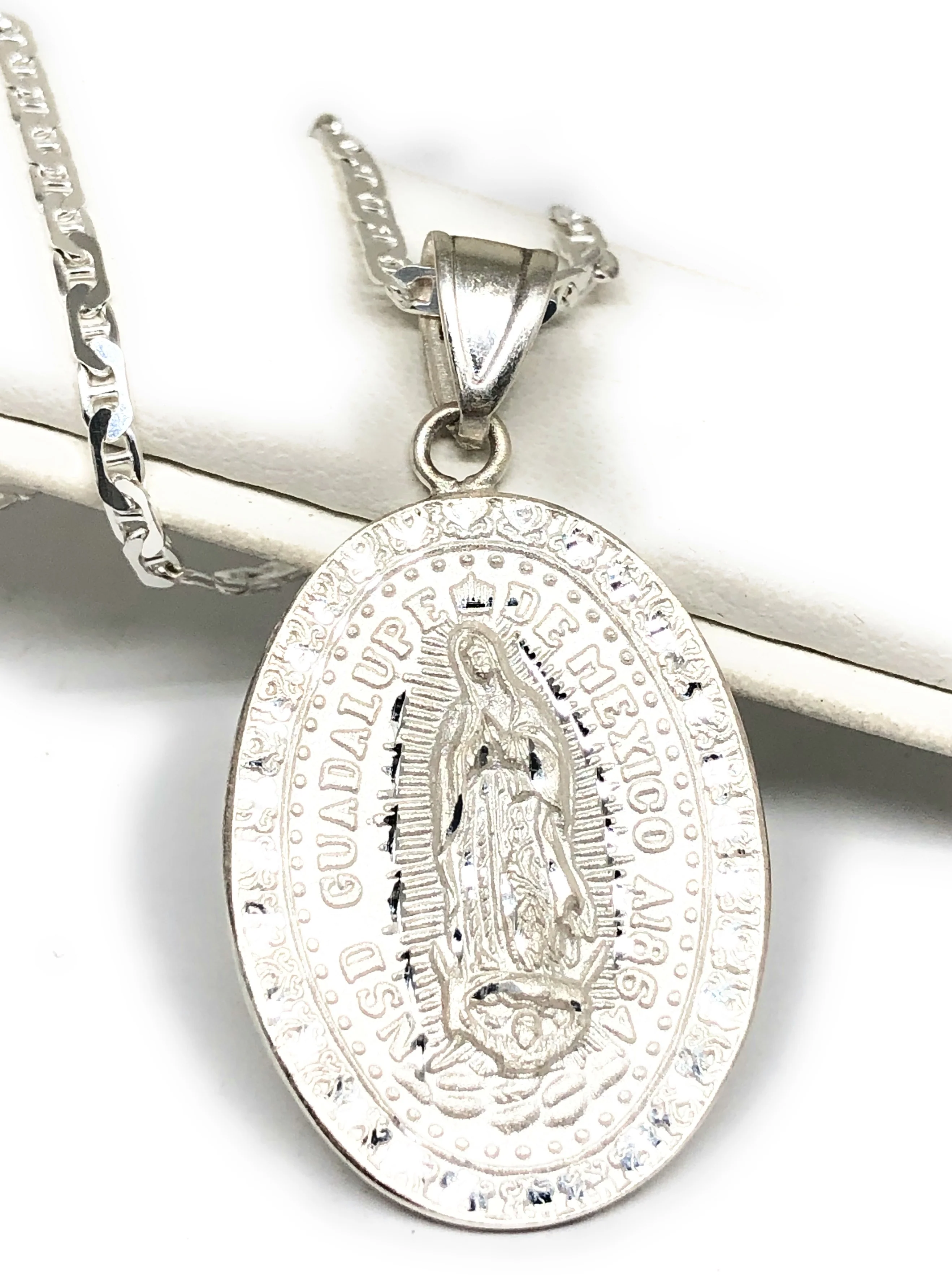 .925 Silver Virrgin Marry Oval Pendant Necklace