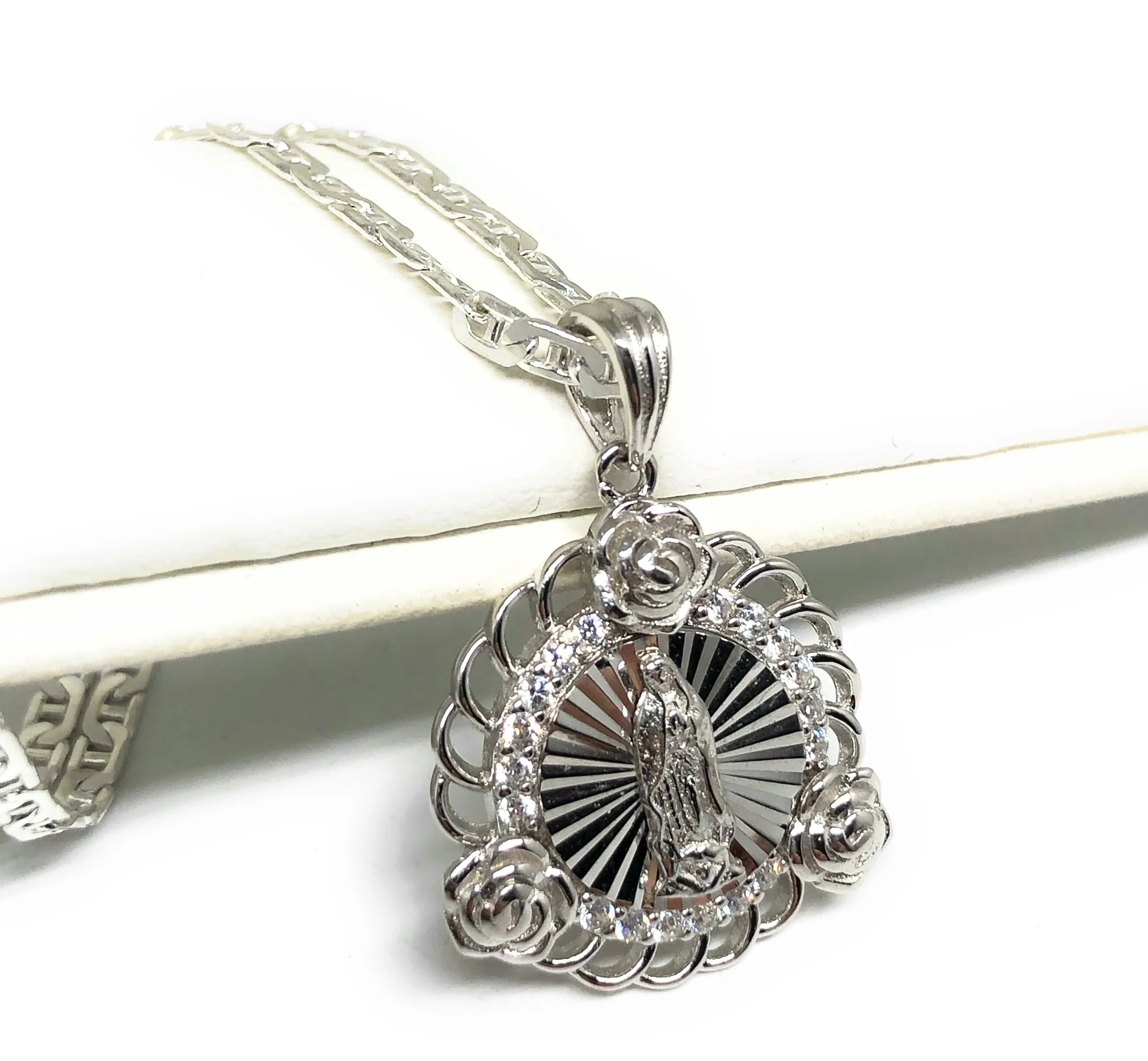 .925 Silver Virrgin Marry Round Pendant CZ Necklace with Chain Options - Image 3