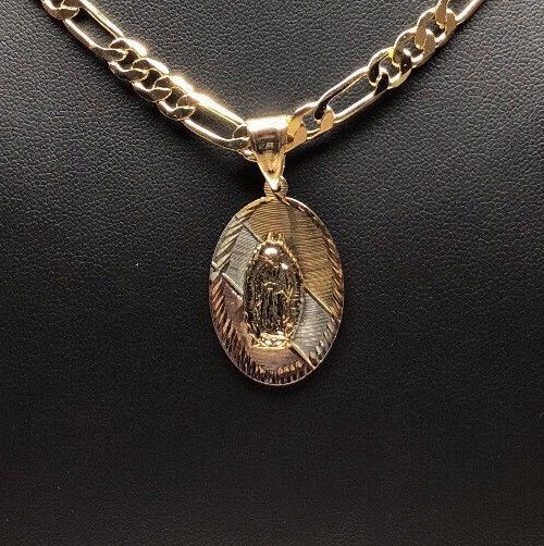 Gold Plated Small Tri-Color Virgin Mary Pendant with 26" Chain / Virgen De Guadalupe Tres Colores Medalla Cadena De 26” Oro Laminado - Image 2