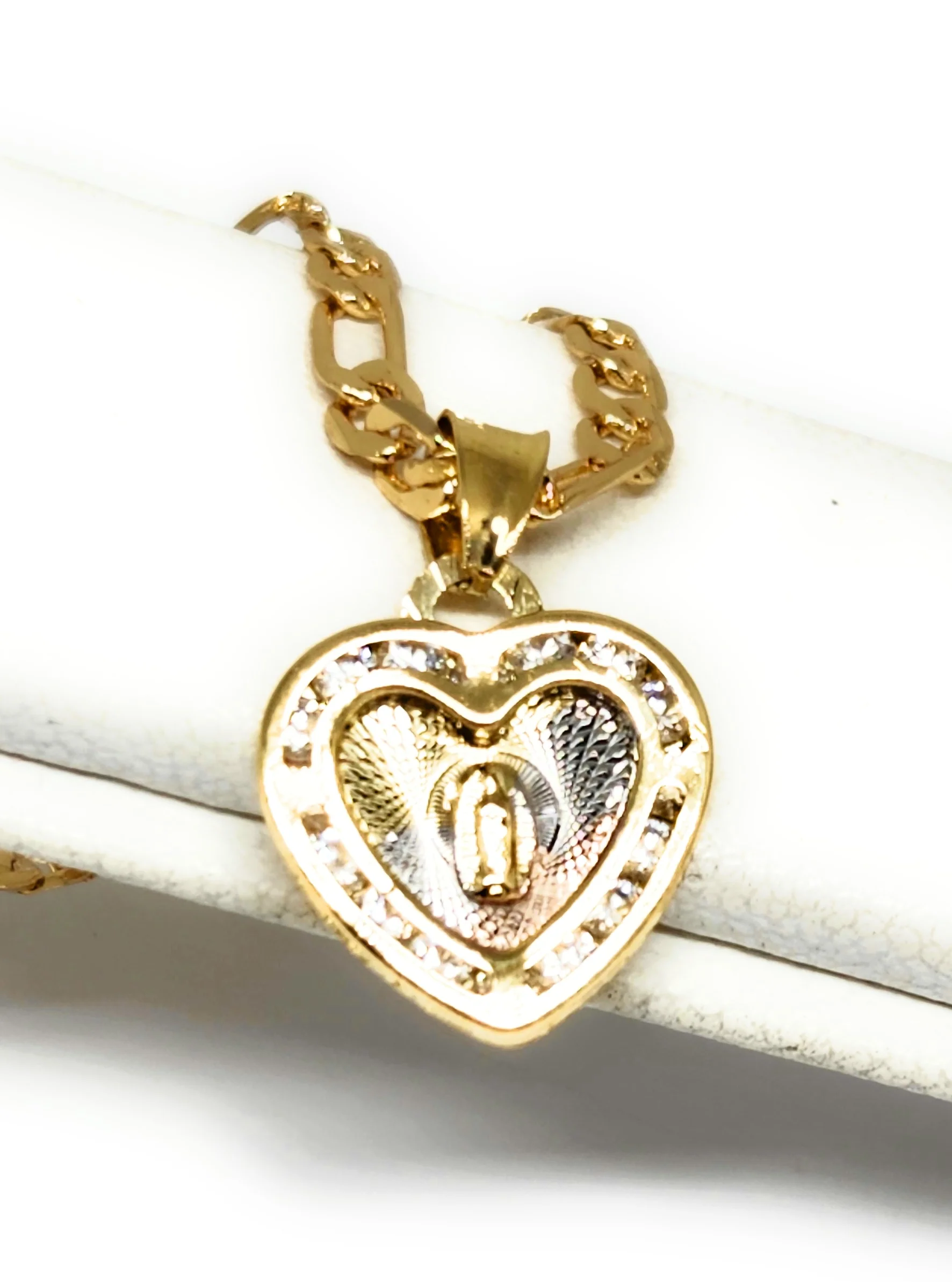Gold Plated DAINTY Virgin Mary HEART Pendant Necklace 18" Virgen Guadalupe Medalla - Image 3