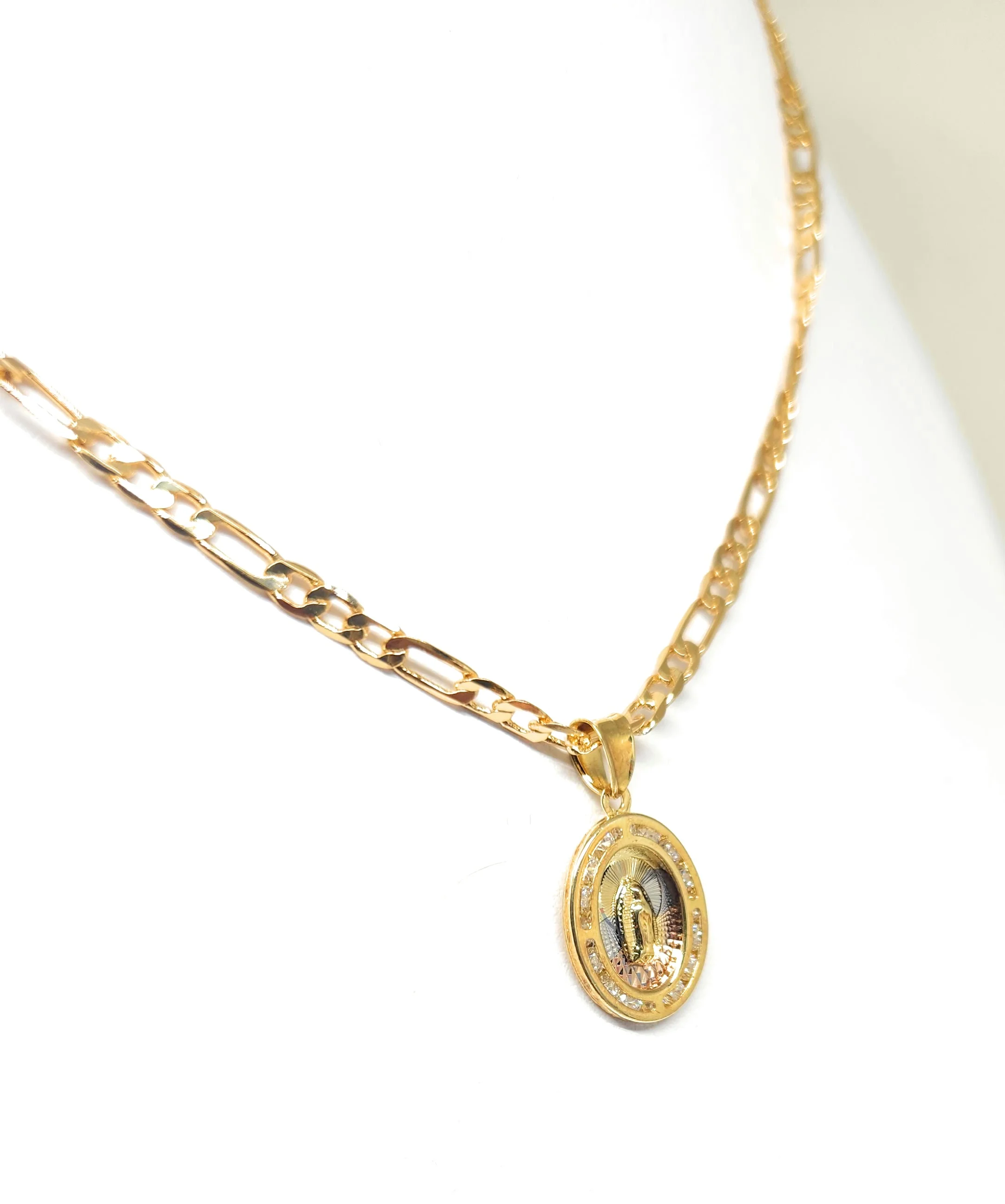 Gold Plated DAINTY Virgin Mary OVAL Pendant Necklace 18" Virgen Guadalupe Medalla - Image 6