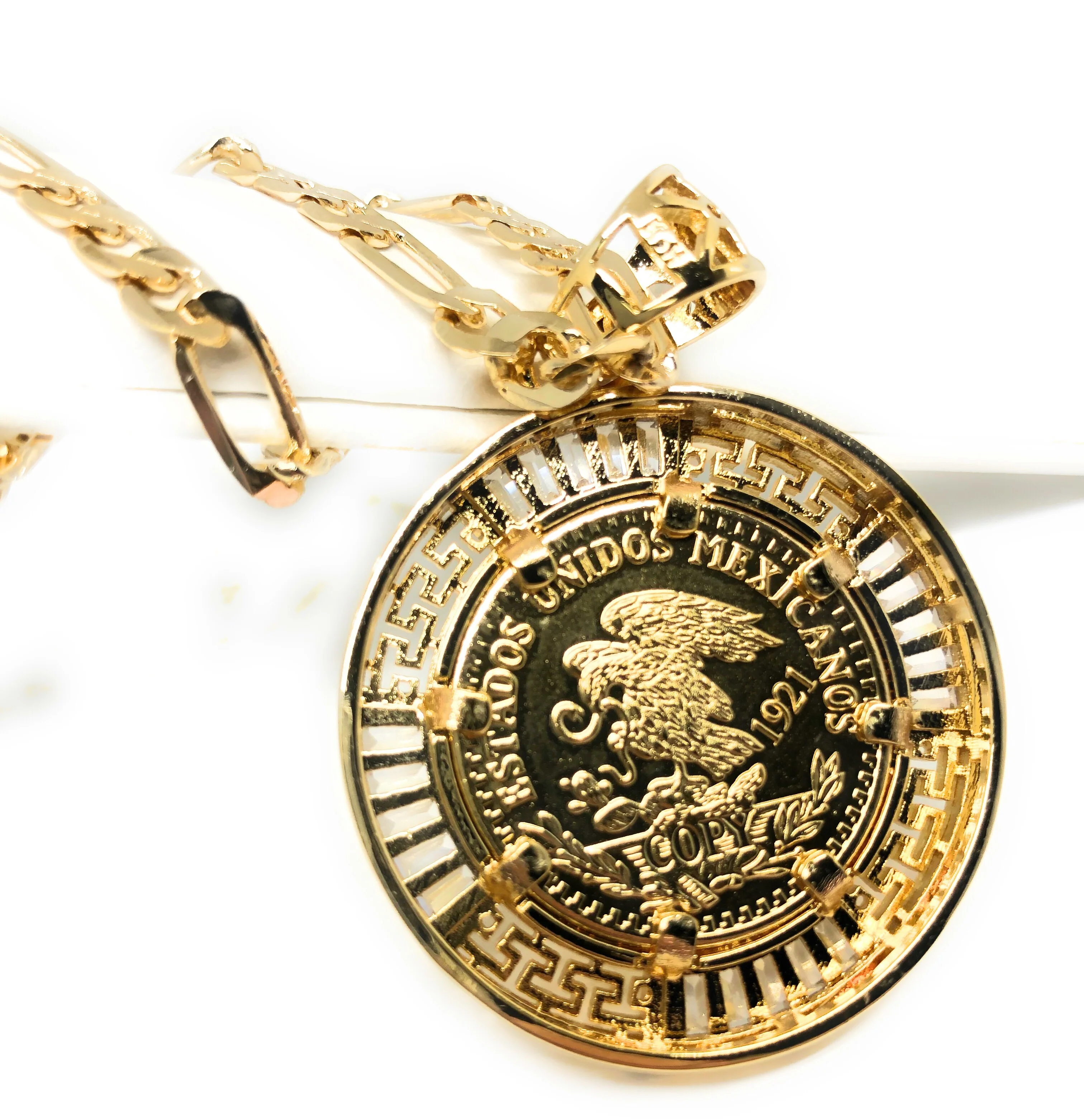 Gold Plated Mexican 20 Pesos Coin Aztec Calendar Scorpion CZ Oro Laminado Con Cadena Figaro 26" 5mm - Image 5