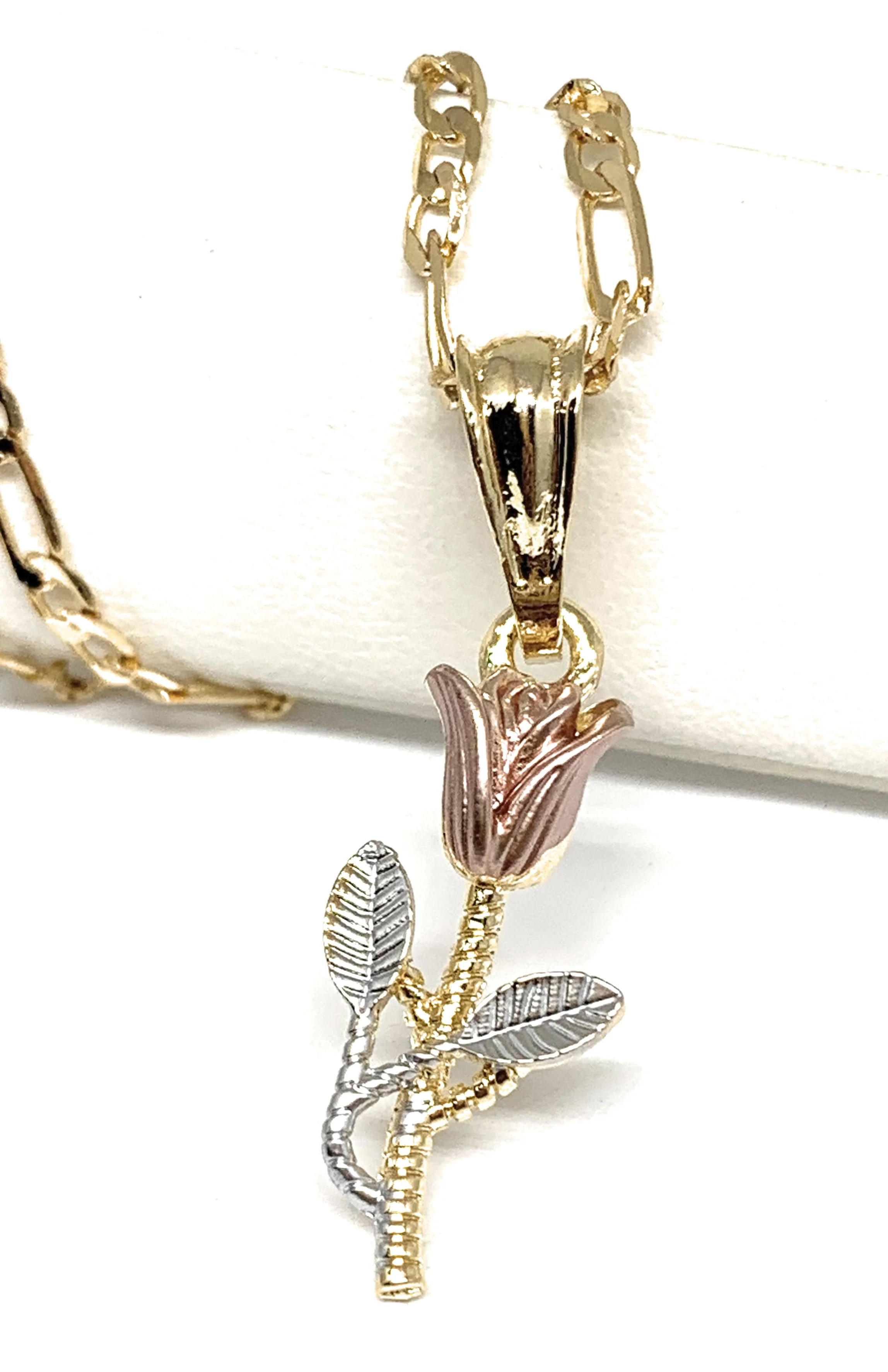 Gold Plated Rose Pendant Necklace Chain 24” Flor Pendant