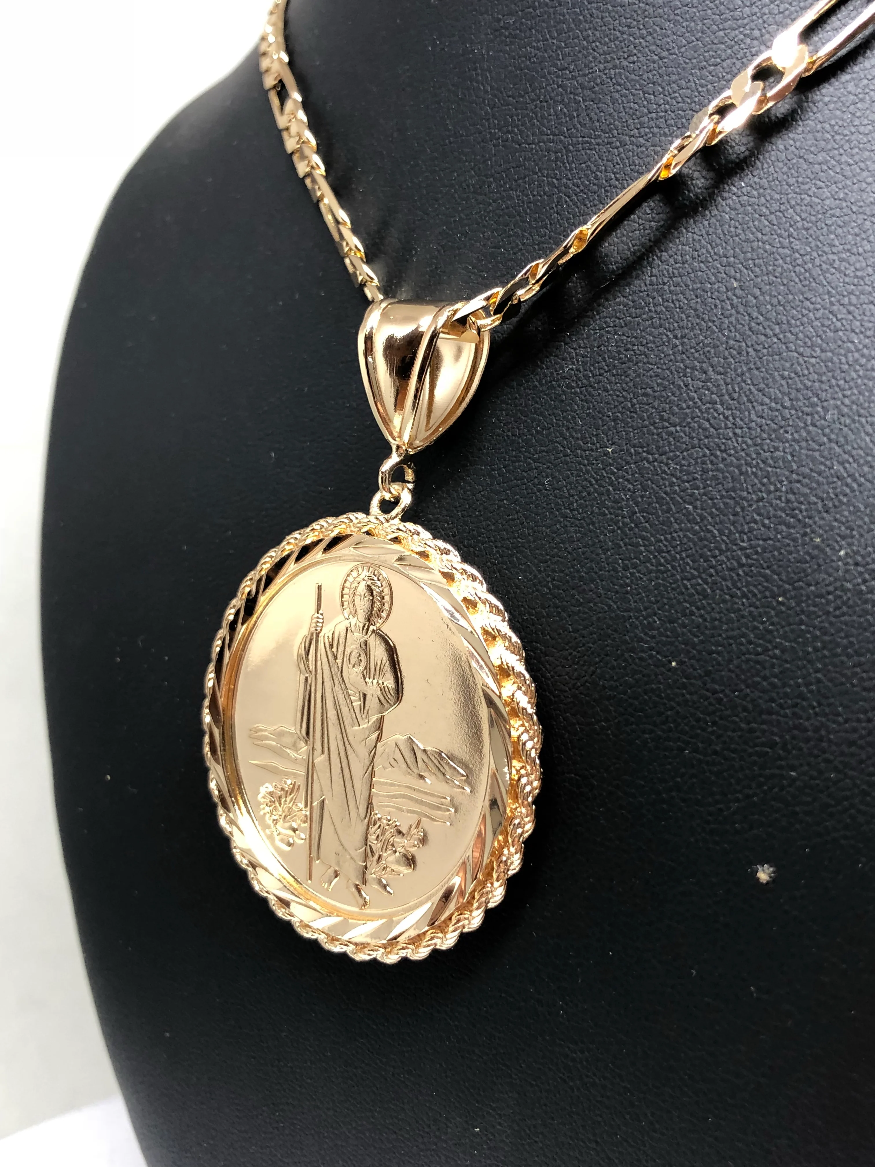 Gold Plated Saint Jude Pendant Necklace Figaro 26" San Judas Tadeo Virgen Centenario Medalla Oro Laminado - Image 7