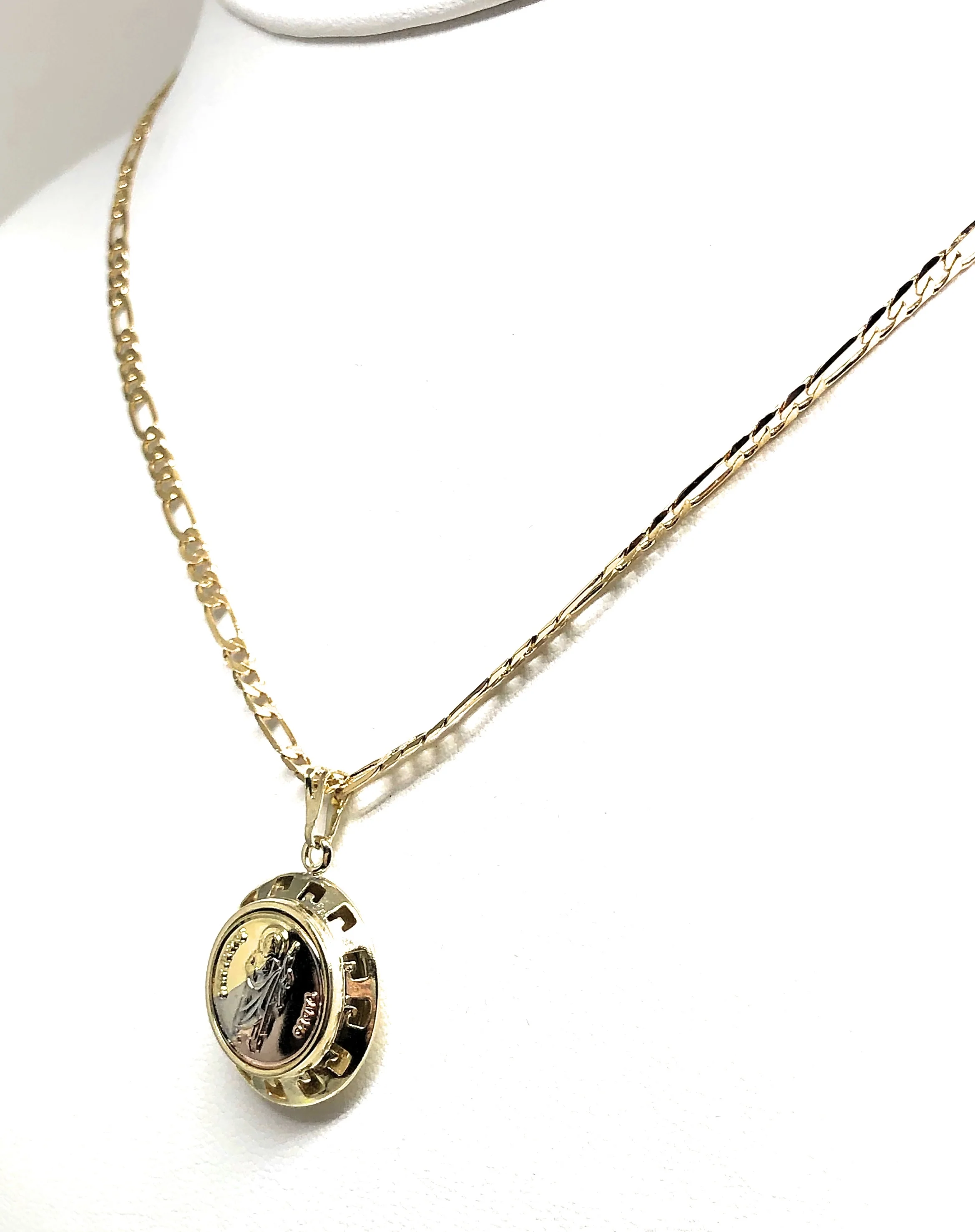 Gold Plated Saint Jude Small Dainty Round Pendant Necklace Figaro 24" San Judas Tadeo Medalla - Image 5