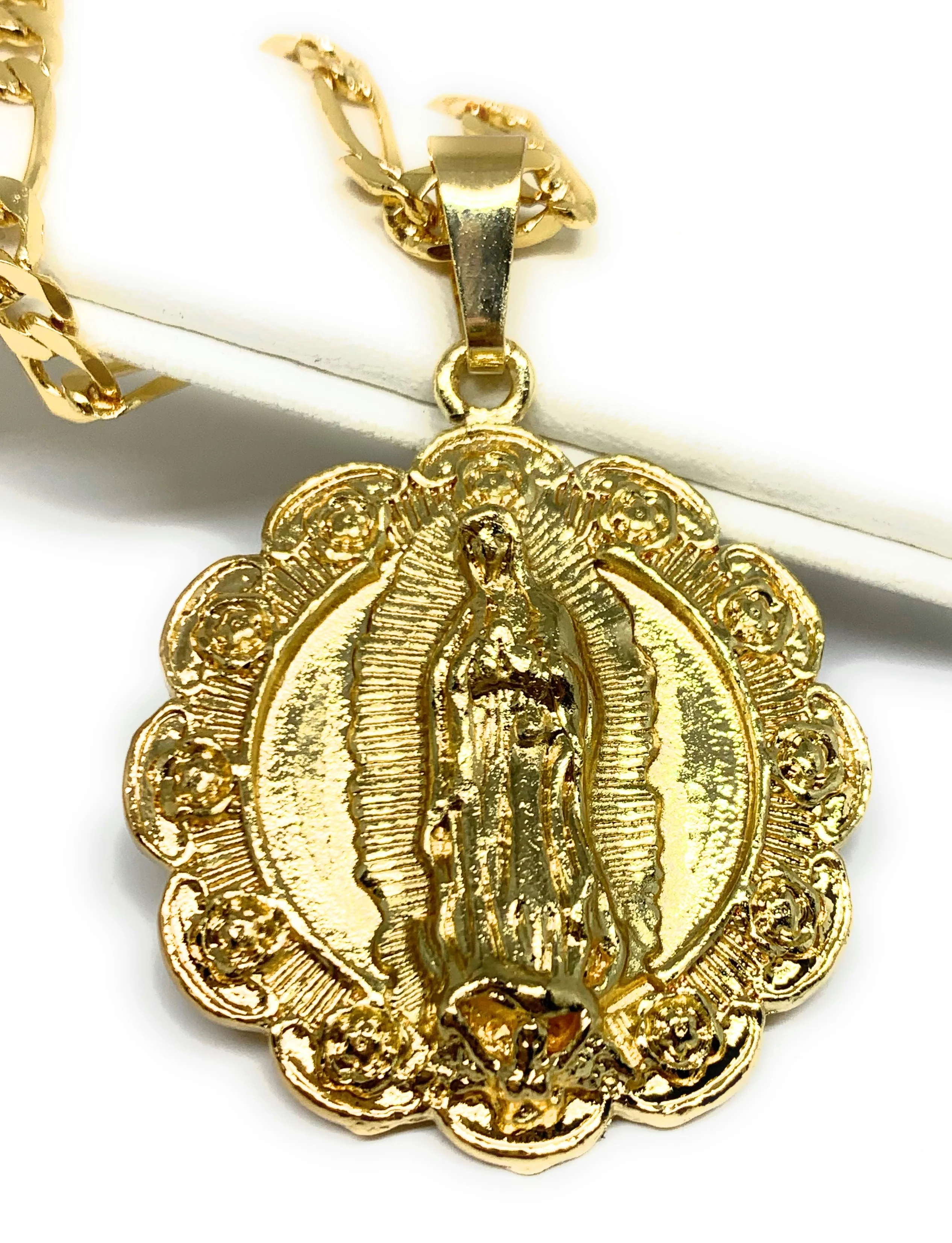 Gold Plated Virgen Guadalupe Sagrado Corazon Pendant Necklace 26" 5mm Figaro Chain
